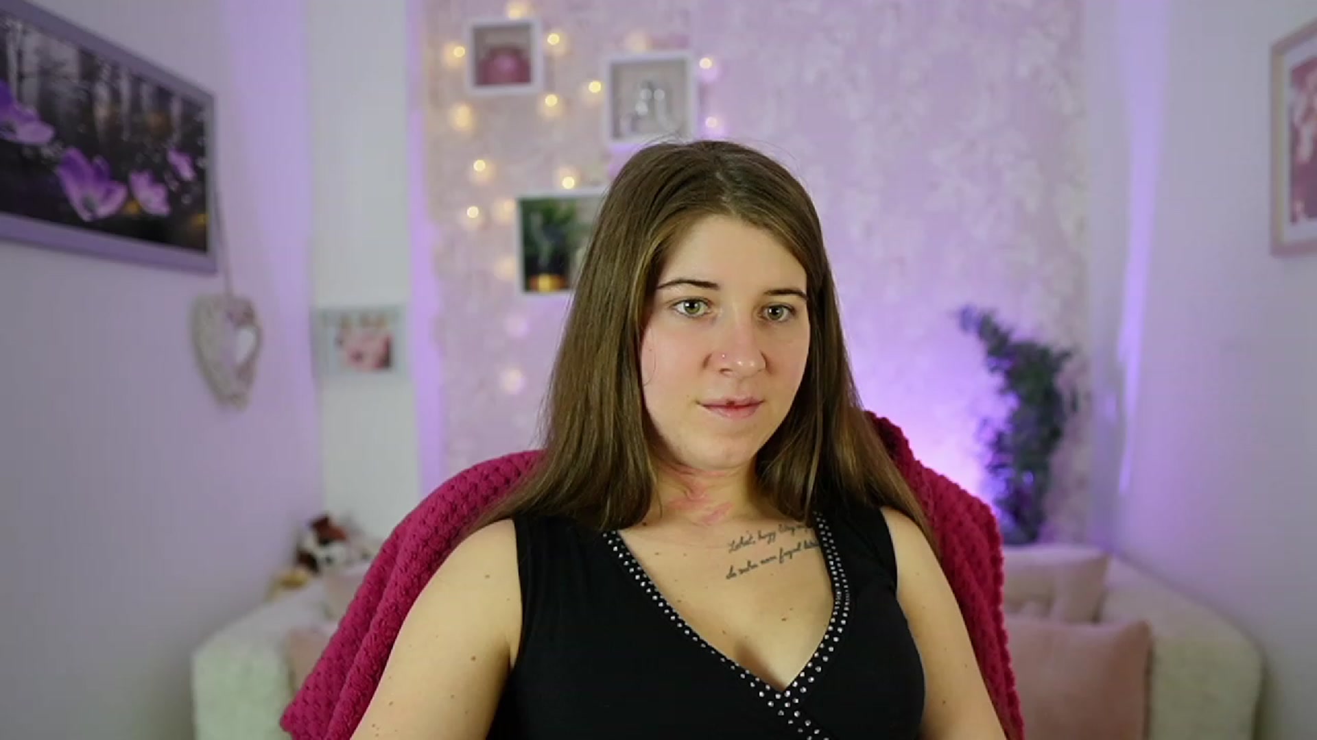 Gallery image thumbnail from Haley_Reed18's myfreecams stream on, 01/25/2024, 18:31 image 1 of 20