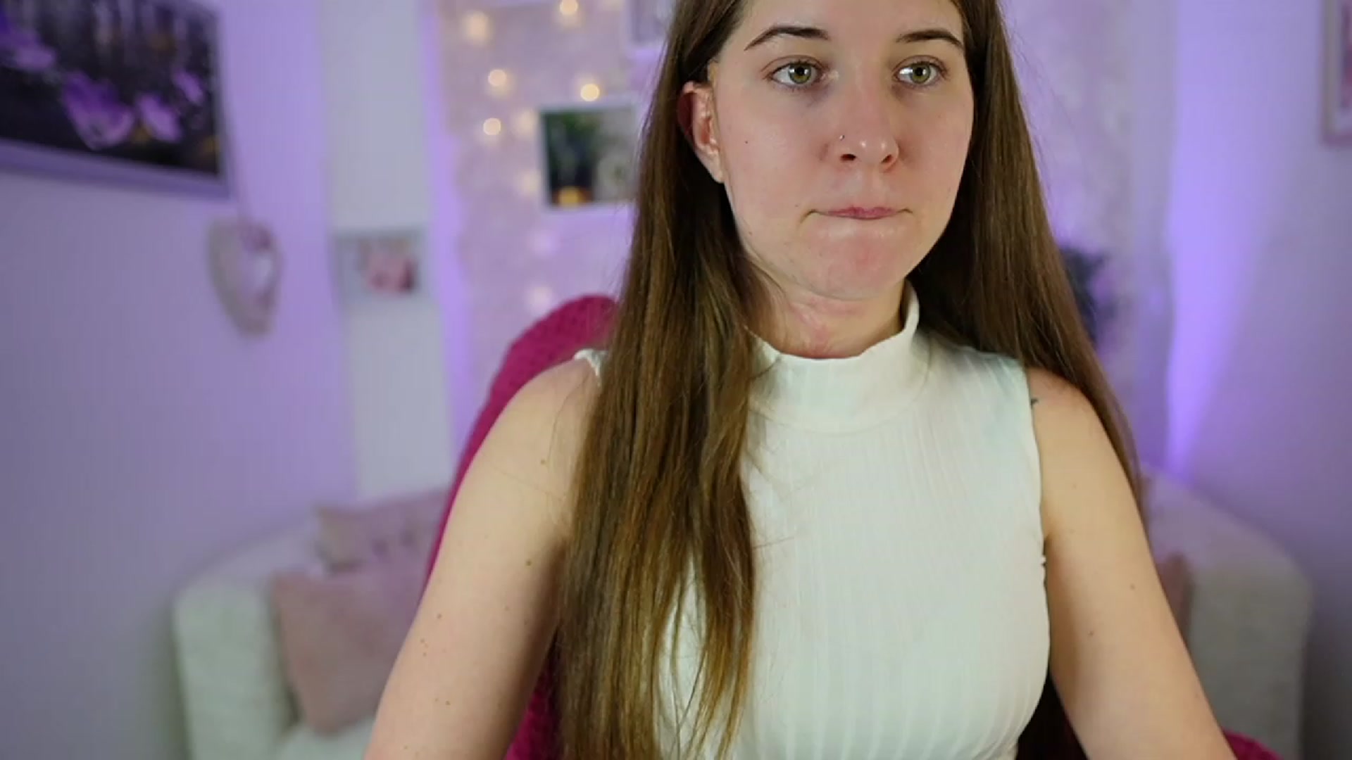 Gallery image thumbnail from Haley_Reed18's myfreecams stream on, 01/29/2024, 18:05 image 18 of 20
