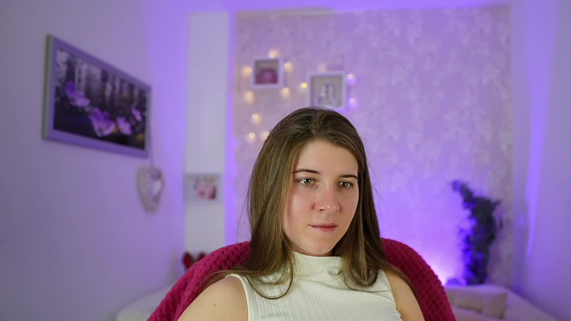 Gallery image thumbnail from Haley_Reed18's myfreecams stream on, 02/06/2024, 18:00 image 15 of 20