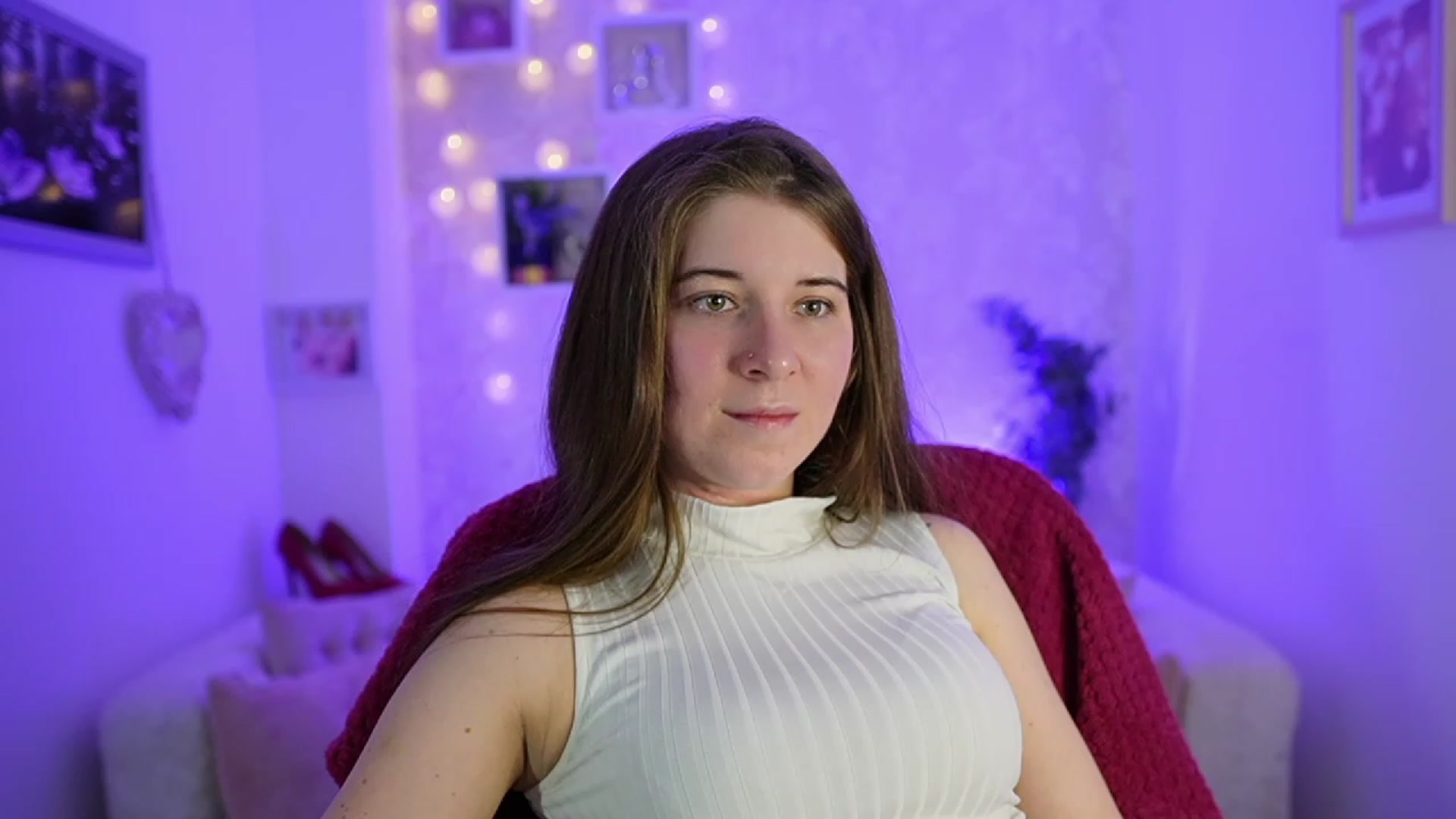 Gallery image thumbnail from Haley_Reed18's myfreecams stream on, 02/13/2024, 16:49 image 4 of 20
