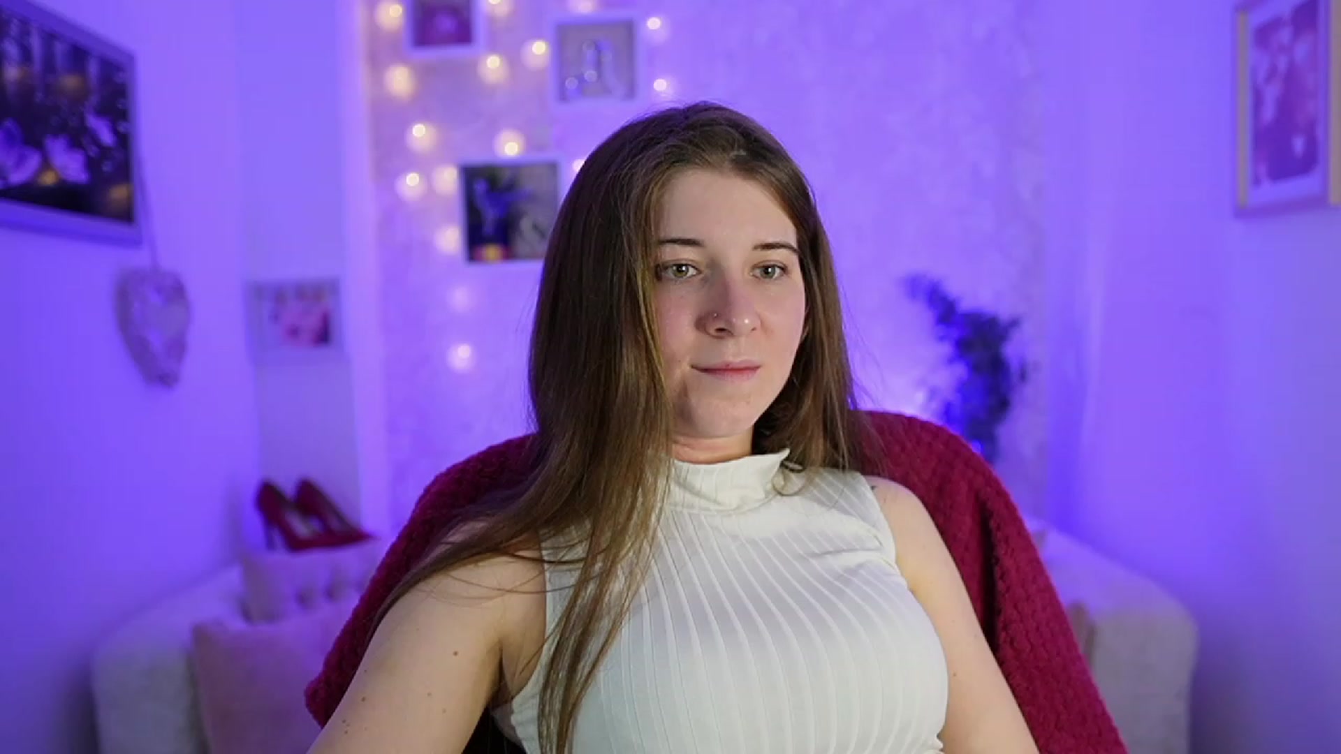 Gallery image thumbnail from Haley_Reed18's myfreecams stream on, 02/13/2024, 16:49 image 3 of 20