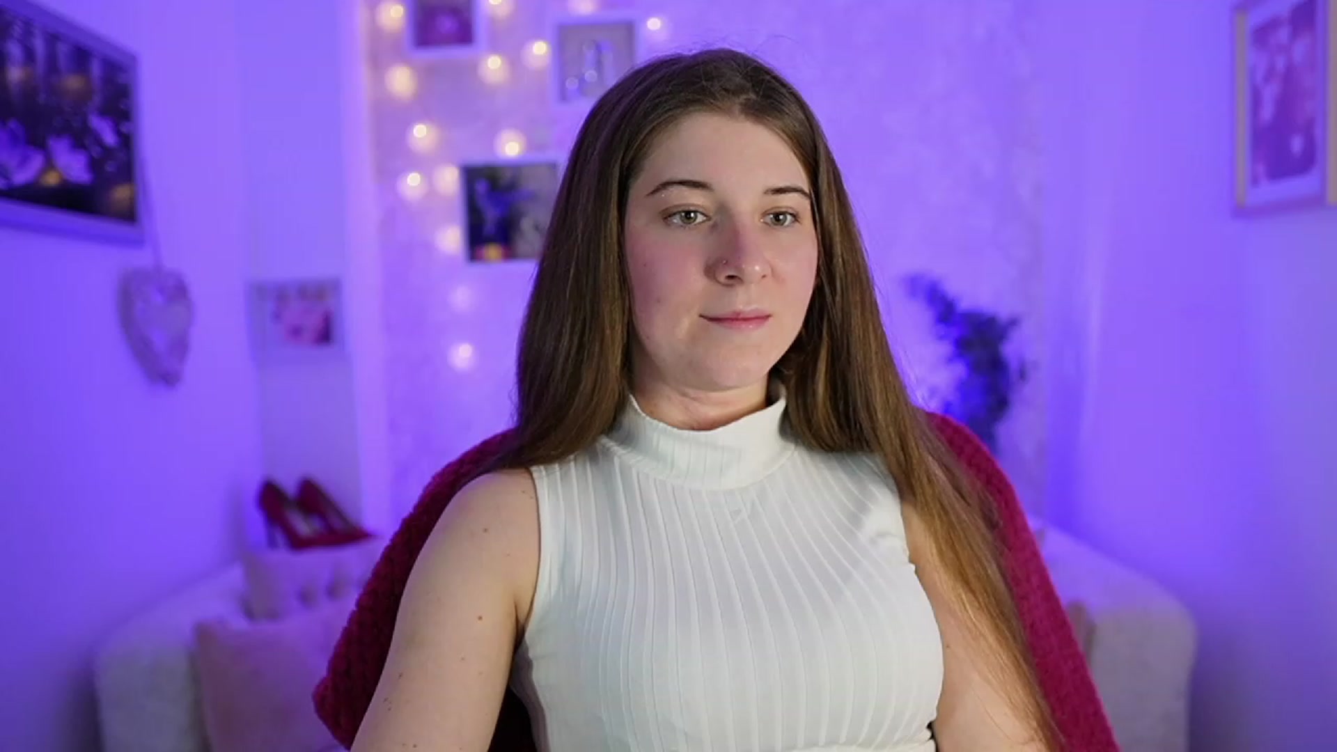 Gallery image thumbnail from Haley_Reed18's myfreecams stream on, 02/13/2024, 16:49 image 8 of 20