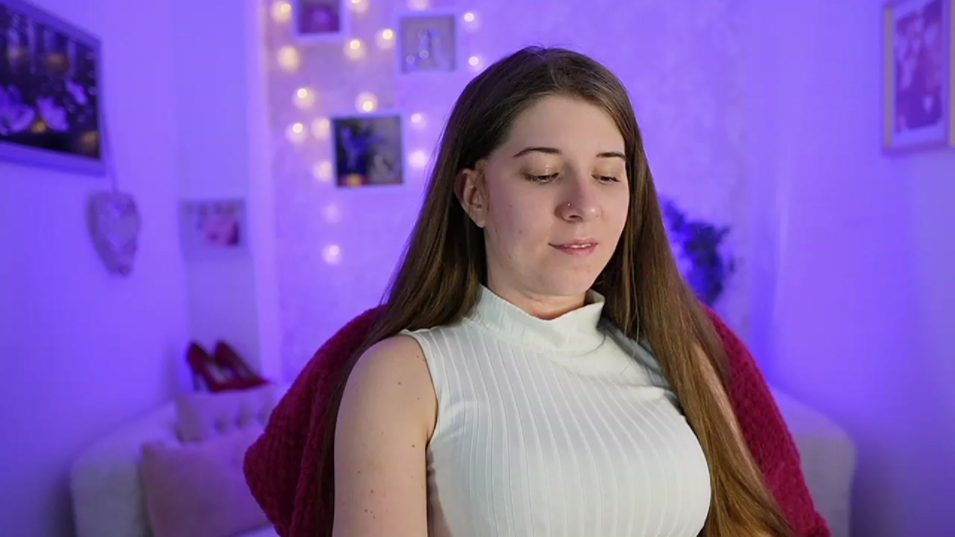 Gallery image thumbnail from Haley_Reed18's myfreecams stream on, 02/13/2024, 17:05 image 12 of 20