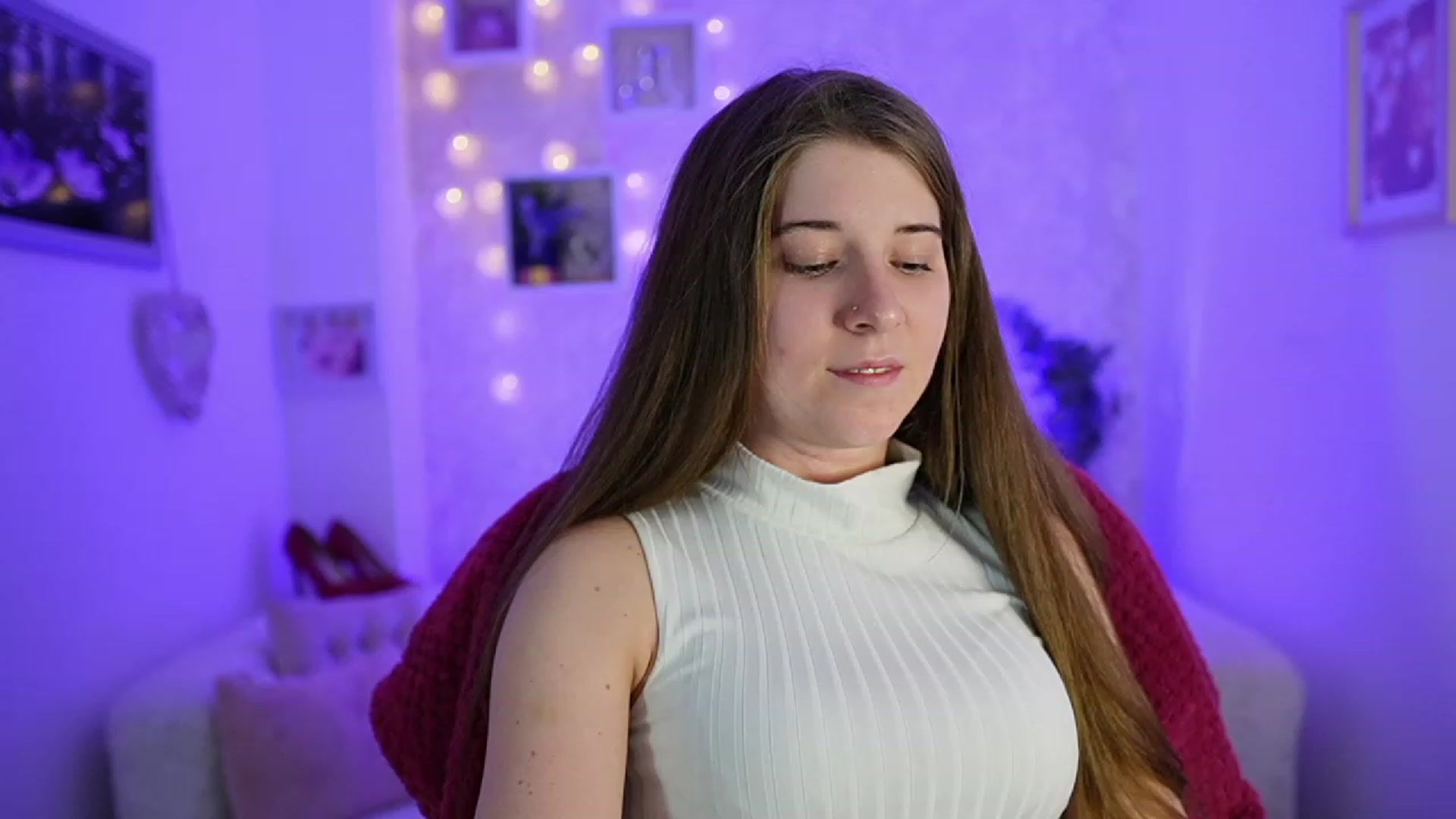 Gallery image thumbnail from Haley_Reed18's myfreecams stream on, 02/13/2024, 17:05 image 9 of 20