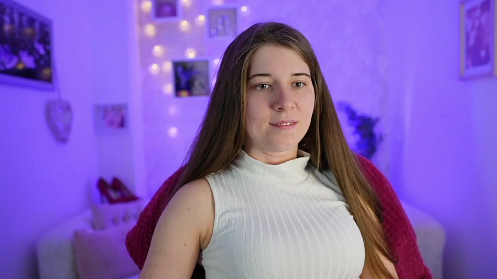Gallery image thumbnail from Haley_Reed18's myfreecams stream on, 02/13/2024, 17:05 image 6 of 20