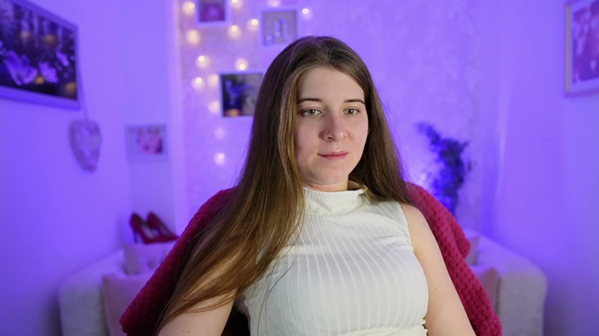 Gallery image thumbnail from Haley_Reed18's myfreecams stream on, 02/13/2024, 18:52 image 12 of 20