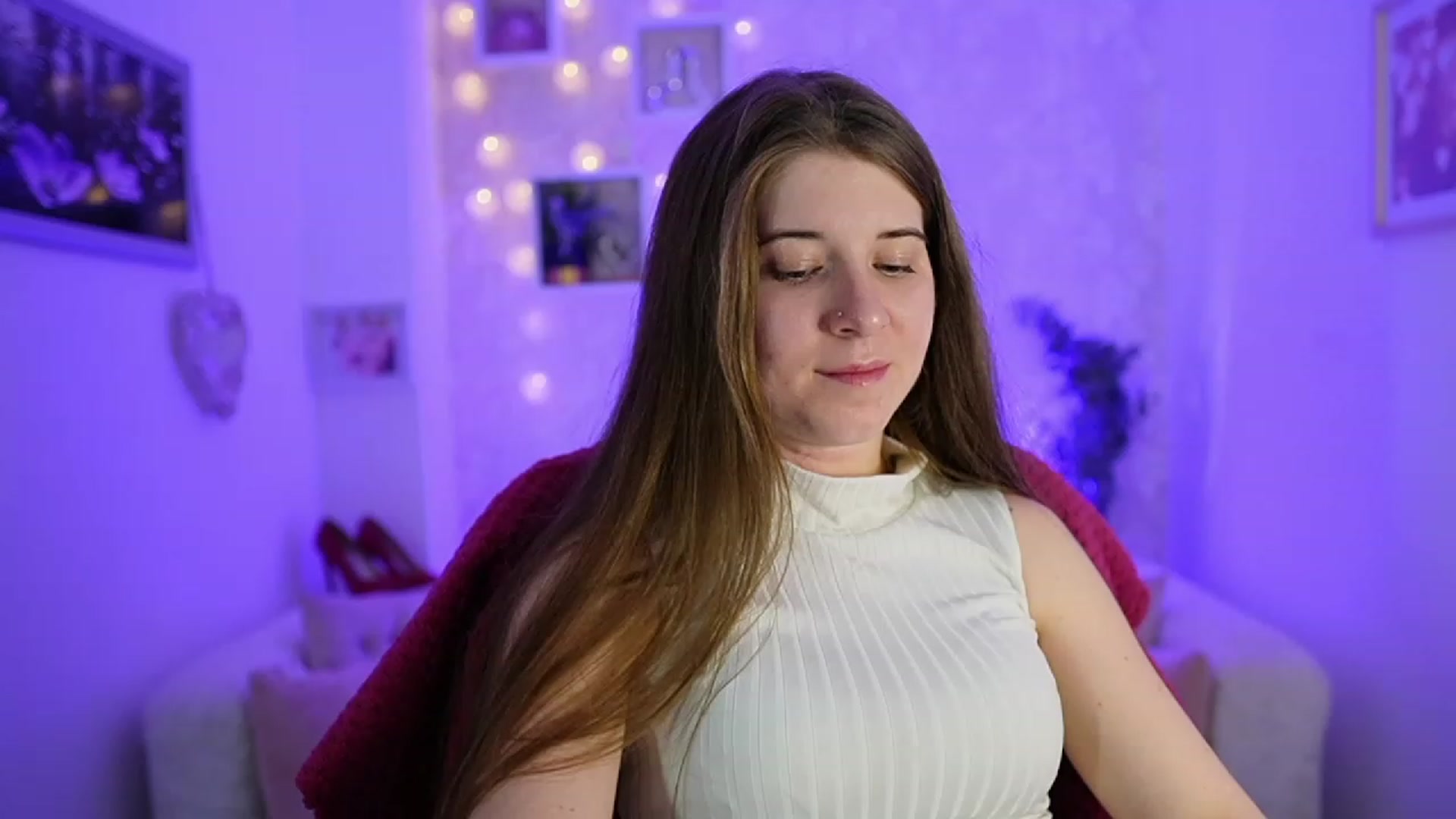 Gallery image thumbnail from Haley_Reed18's myfreecams stream on, 02/13/2024, 18:52 image 10 of 20
