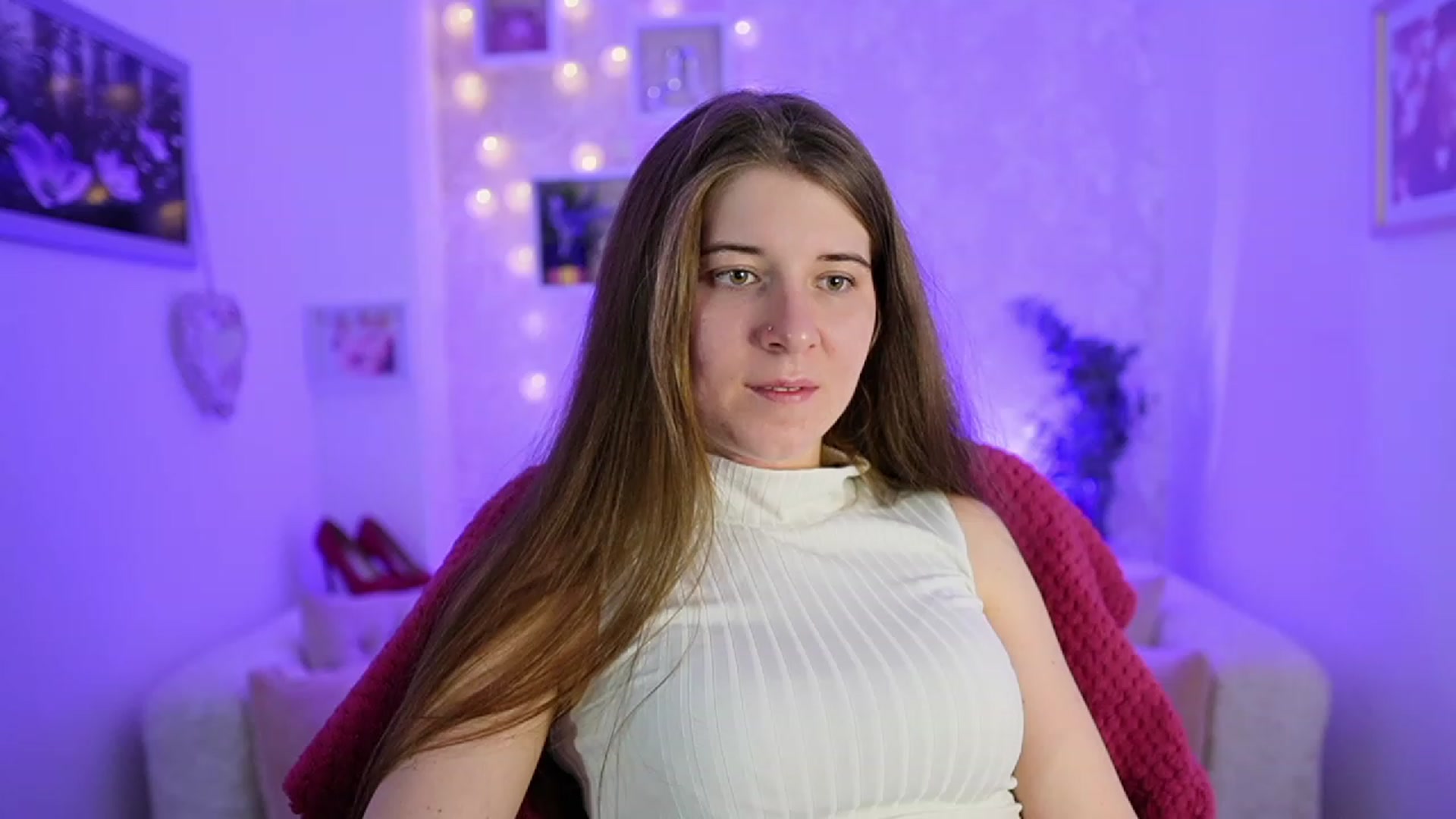 Gallery image thumbnail from Haley_Reed18's myfreecams stream on, 02/13/2024, 18:52 image 9 of 20