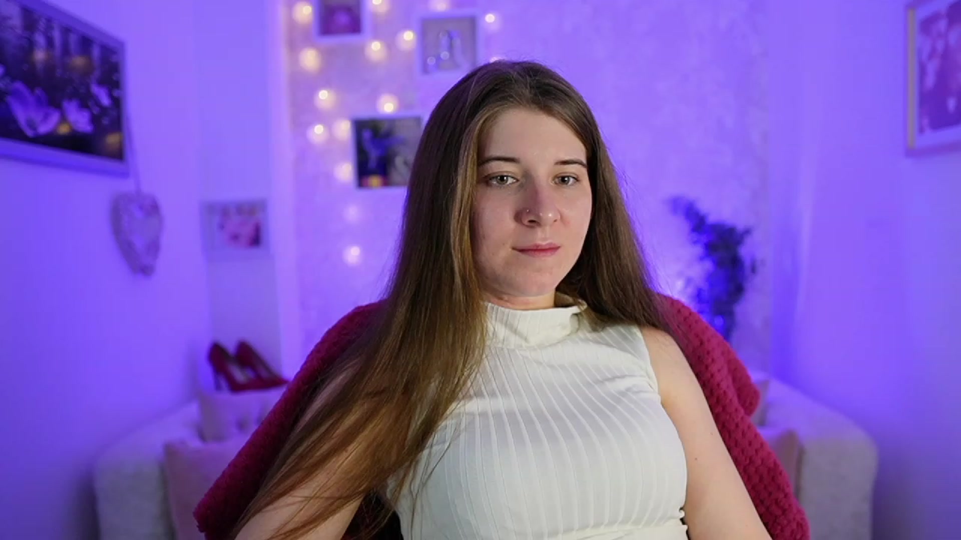 Gallery image thumbnail from Haley_Reed18's myfreecams stream on, 02/13/2024, 18:52 image 16 of 20