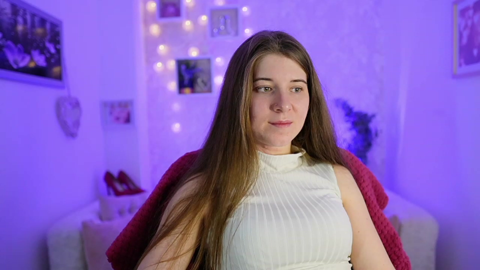 Gallery image thumbnail from Haley_Reed18's myfreecams stream on, 02/13/2024, 18:52 image 18 of 20