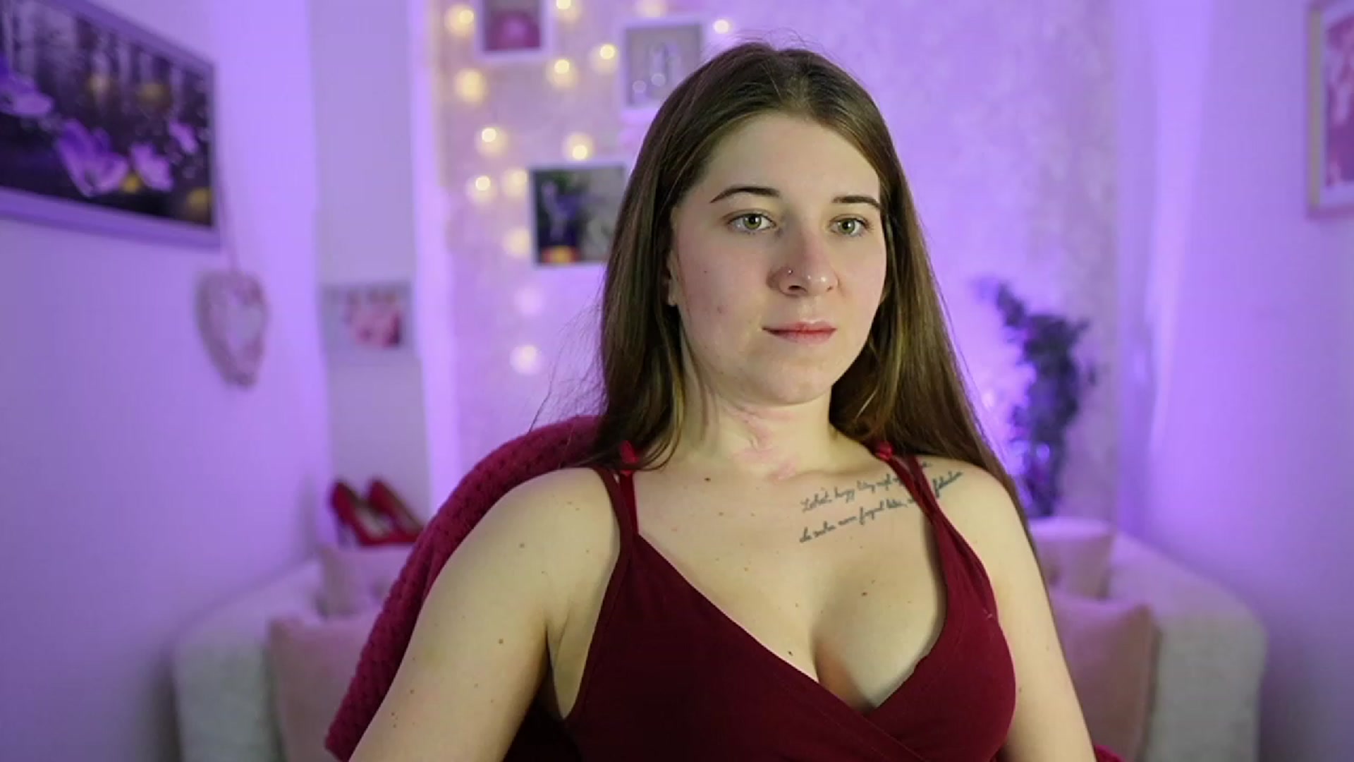 Gallery image thumbnail from Haley_Reed18's myfreecams stream on, 02/14/2024, 17:02 image 6 of 20