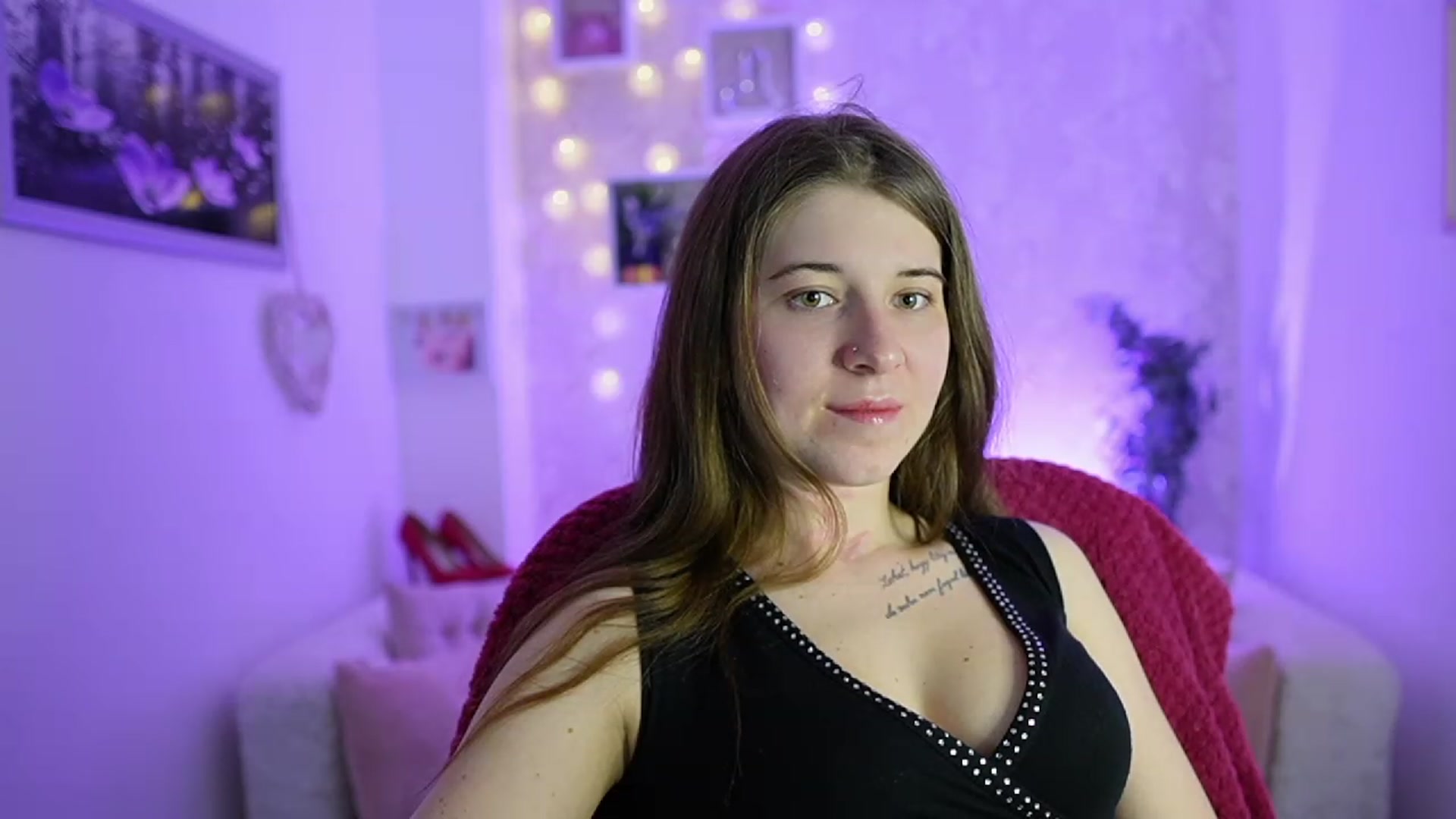 Gallery image thumbnail from Haley_Reed18's myfreecams stream on, 02/16/2024, 17:34 image 19 of 20