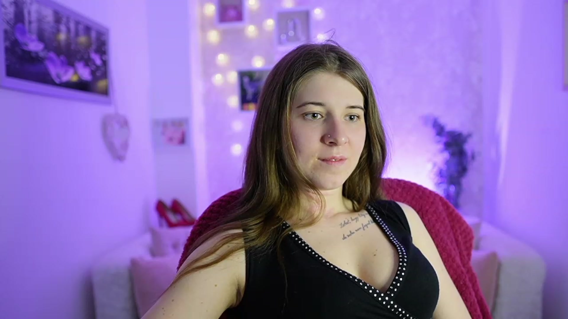 Gallery image thumbnail from Haley_Reed18's myfreecams stream on, 02/16/2024, 17:34 image 18 of 20