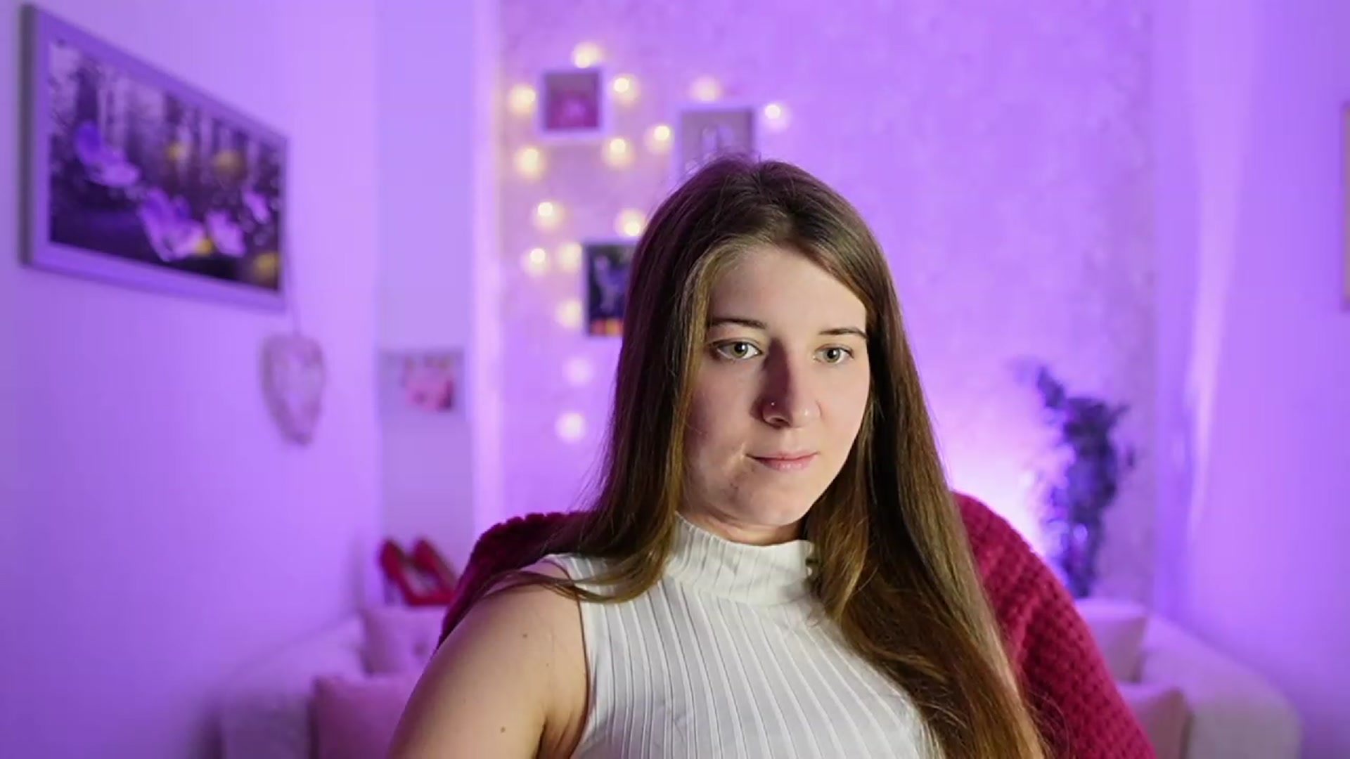 Gallery image thumbnail from Haley_Reed18's myfreecams stream on, 02/18/2024, 17:36 image 6 of 20