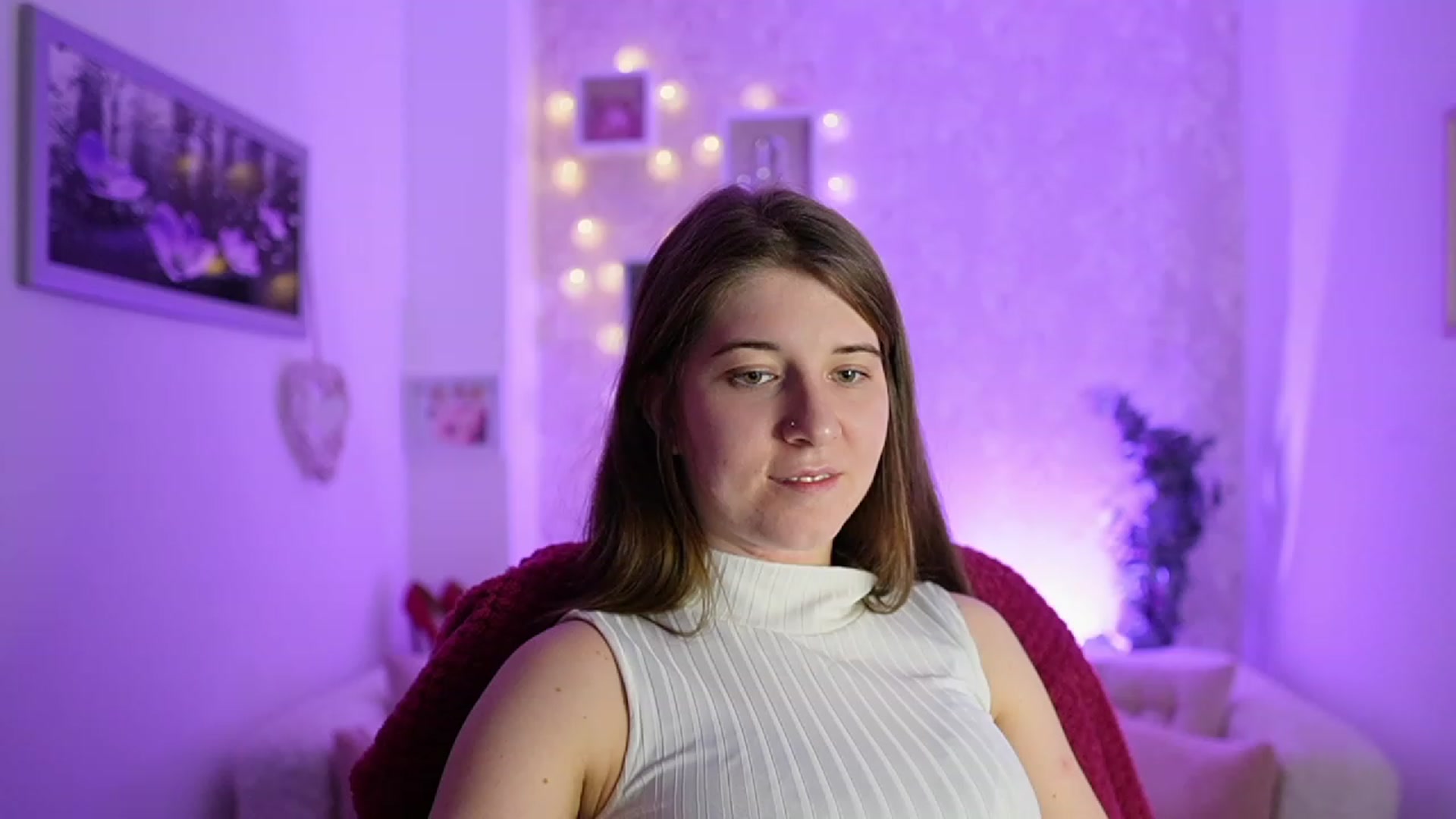 Gallery image thumbnail from Haley_Reed18's myfreecams stream on, 02/18/2024, 18:44 image 12 of 20