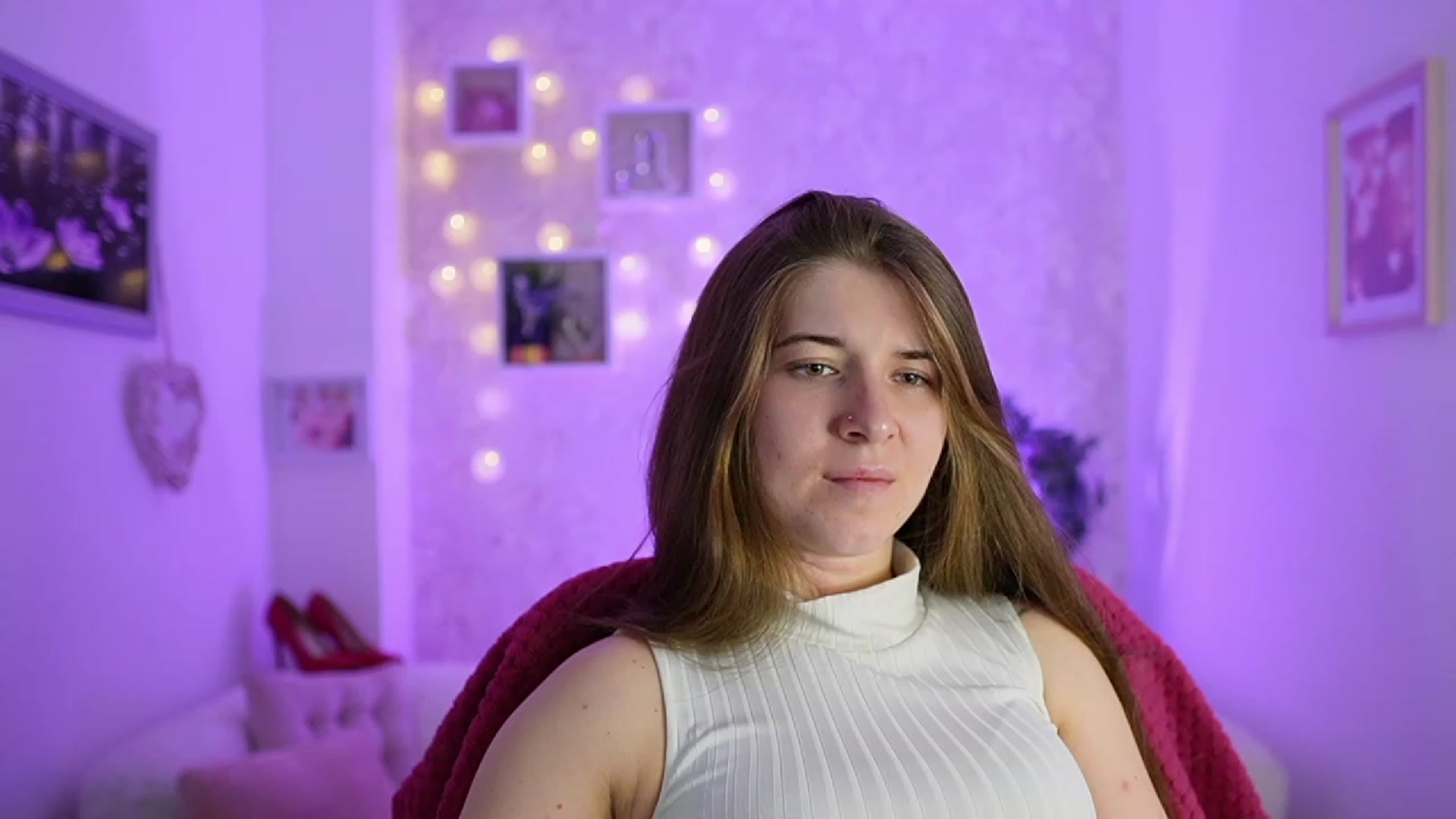 Gallery image thumbnail from Haley_Reed18's myfreecams stream on, 02/19/2024, 16:57 image 7 of 20