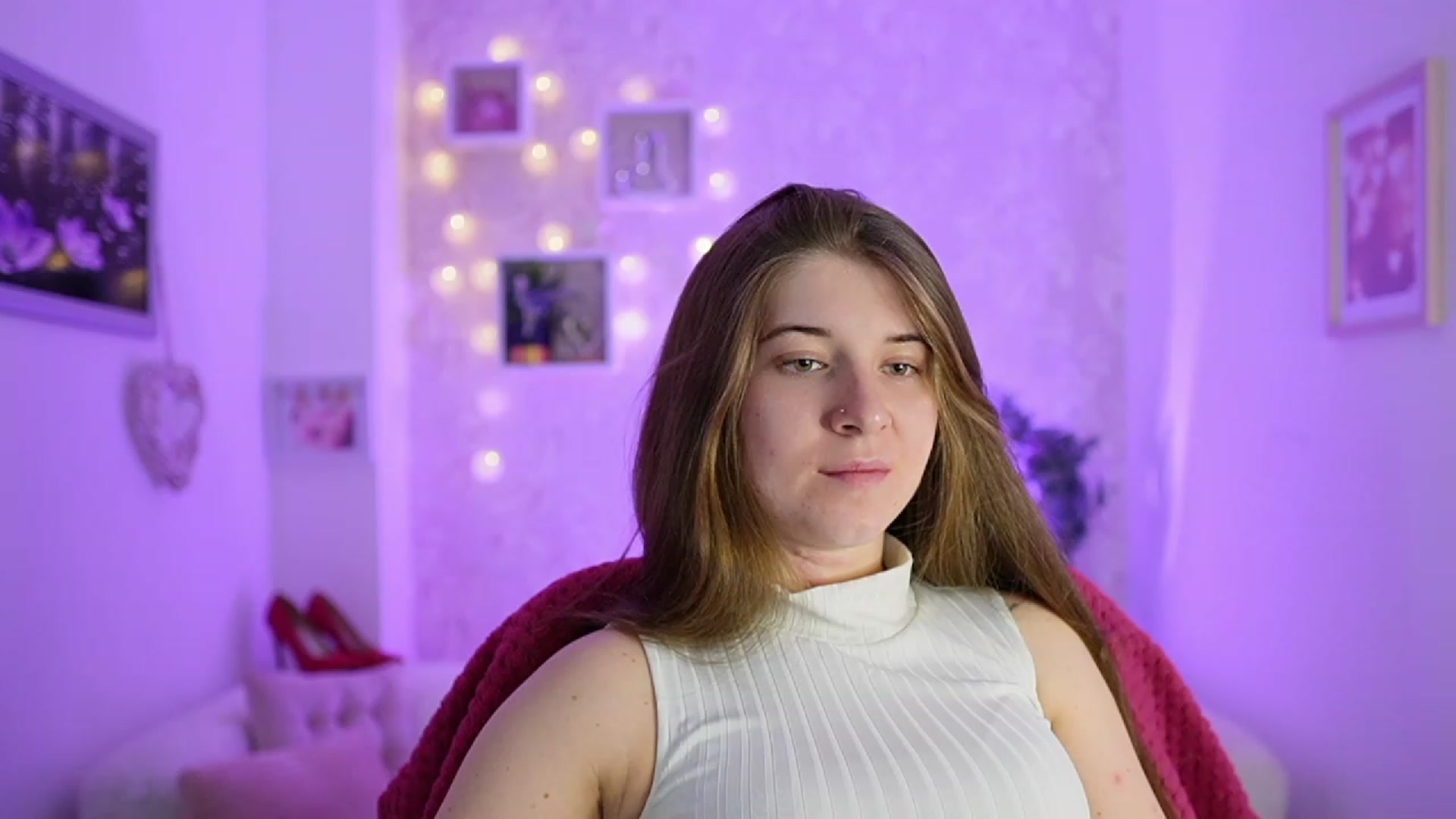 Gallery image thumbnail from Haley_Reed18's myfreecams stream on, 02/19/2024, 16:57 image 4 of 20
