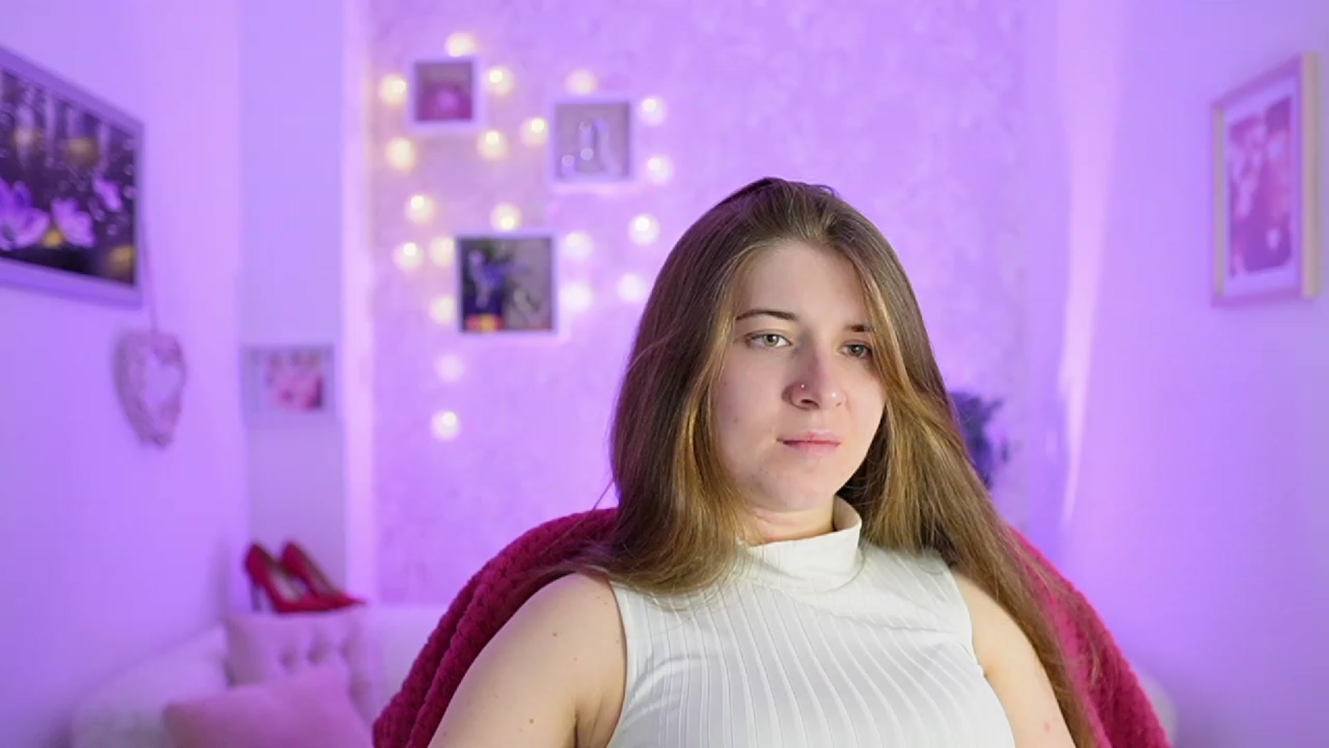 Gallery image thumbnail from Haley_Reed18's myfreecams stream on, 02/19/2024, 16:57 image 9 of 20