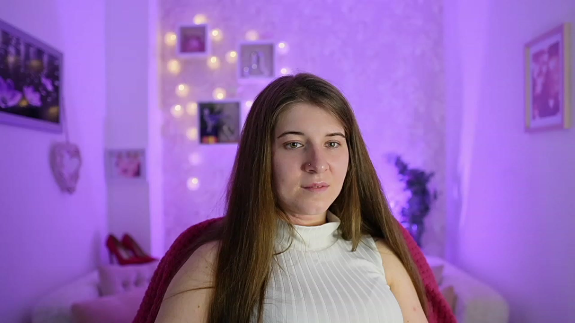 Gallery image thumbnail from Haley_Reed18's myfreecams stream on, 02/19/2024, 17:55 image 16 of 20