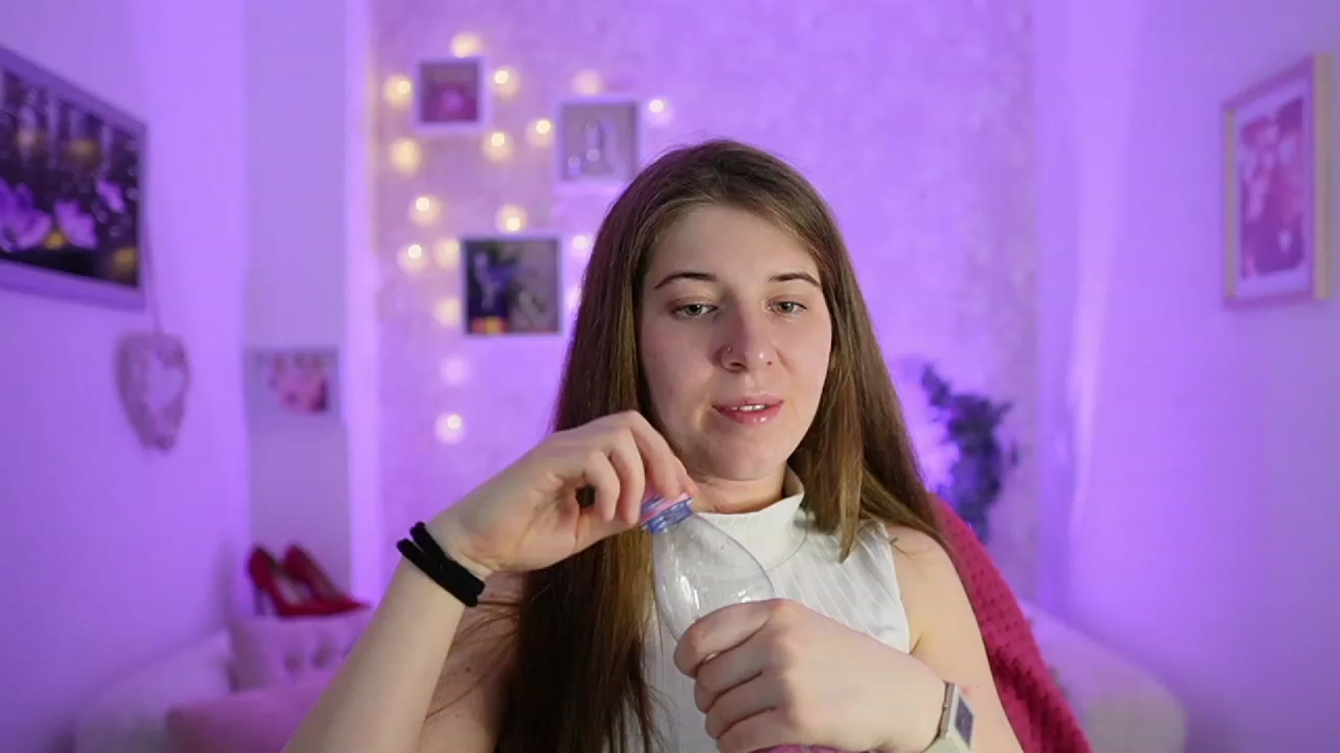 Gallery image thumbnail from Haley_Reed18's myfreecams stream on, 02/19/2024, 17:55 image 2 of 20