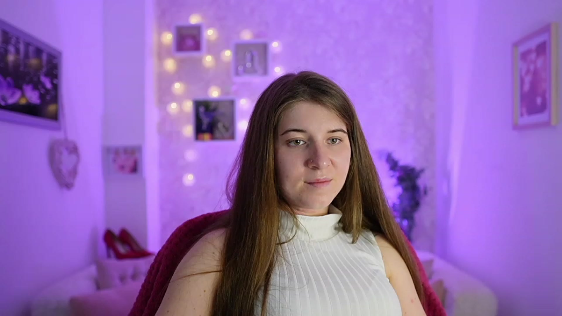Gallery image thumbnail from Haley_Reed18's myfreecams stream on, 02/19/2024, 17:55 image 15 of 20