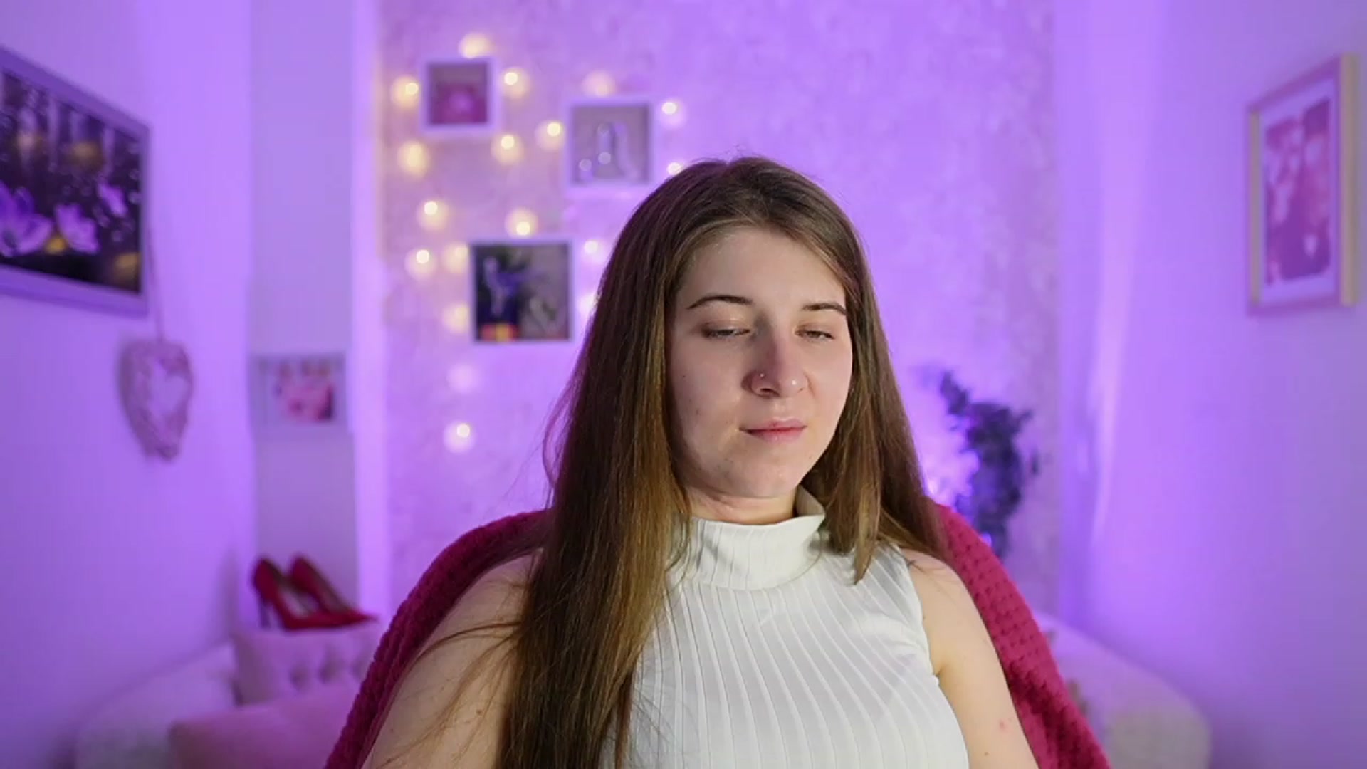 Gallery image thumbnail from Haley_Reed18's myfreecams stream on, 02/19/2024, 17:55 image 1 of 20