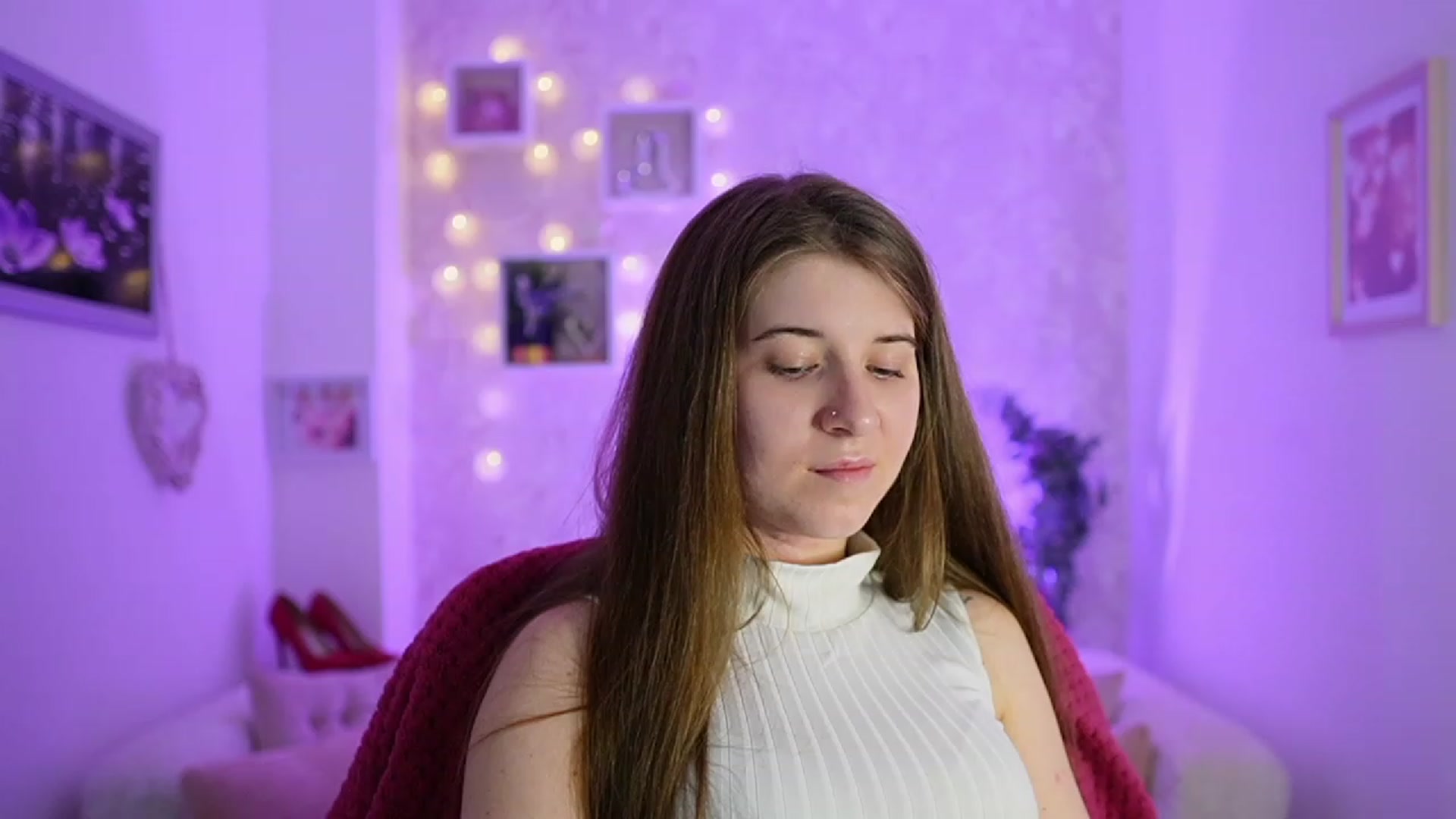Gallery image thumbnail from Haley_Reed18's myfreecams stream on, 02/19/2024, 17:55 image 11 of 20