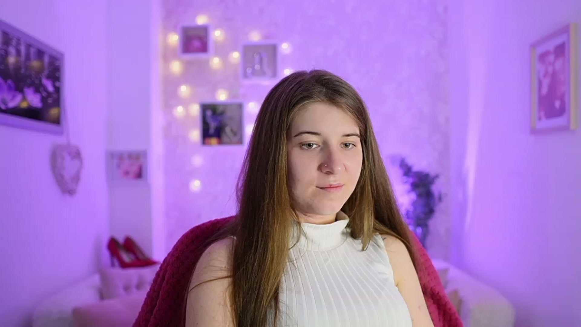 Gallery image thumbnail from Haley_Reed18's myfreecams stream on, 02/19/2024, 17:55 image 7 of 20