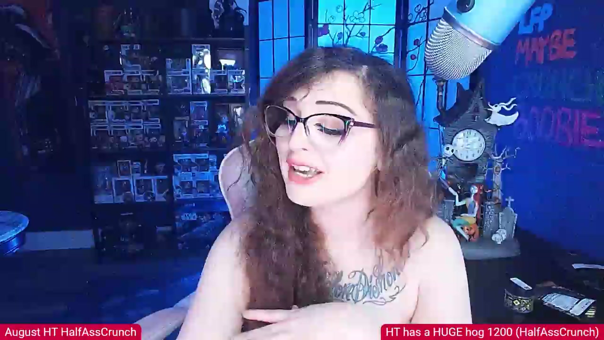Gallery image thumbnail from HalfAssElvira's myfreecams stream on, 08/16/2026, 10:17 image 13 of 20