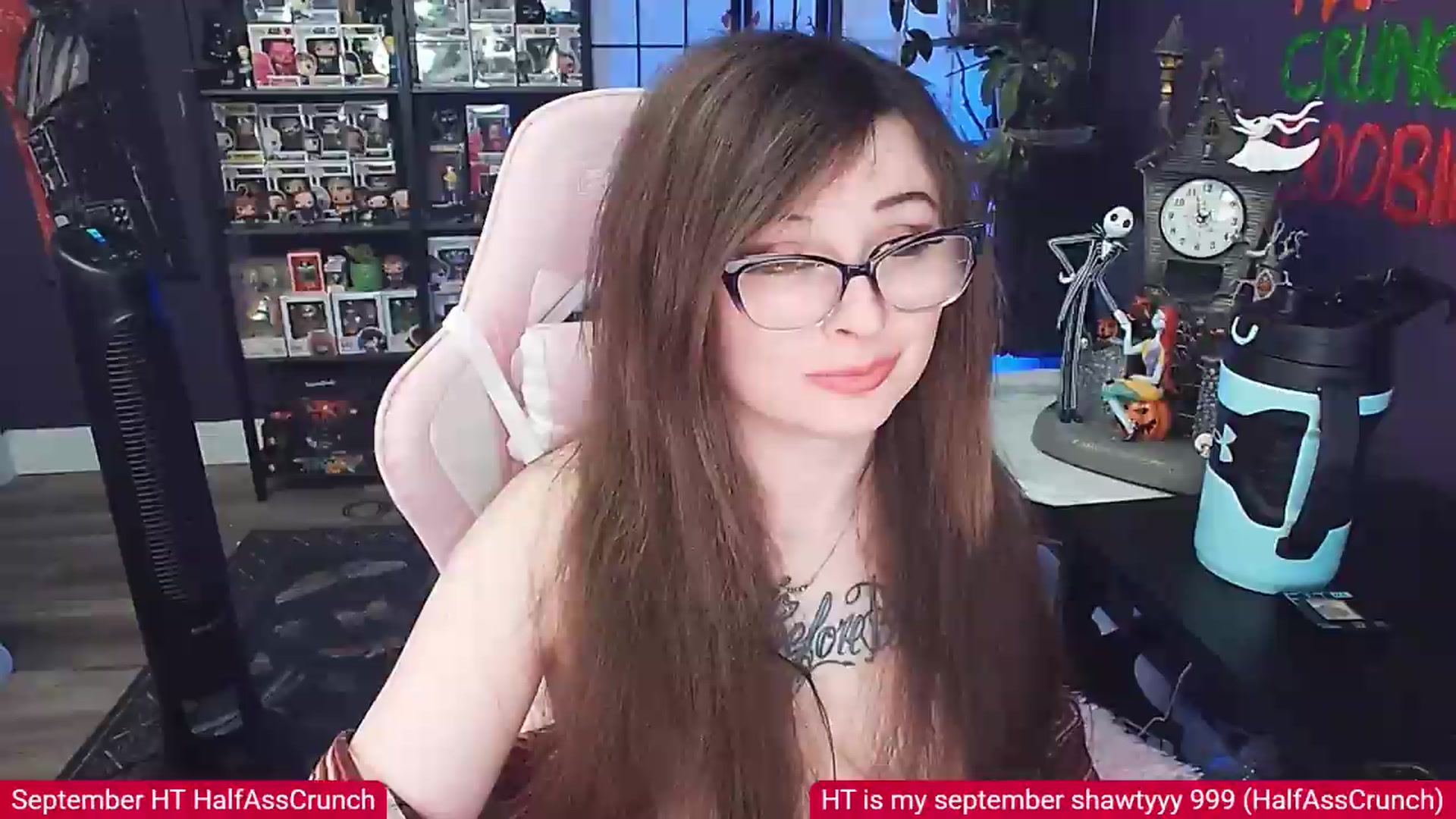 Gallery image thumbnail from HalfAssElvira's myfreecams stream on, 09/06/2026, 10:48 image 14 of 20