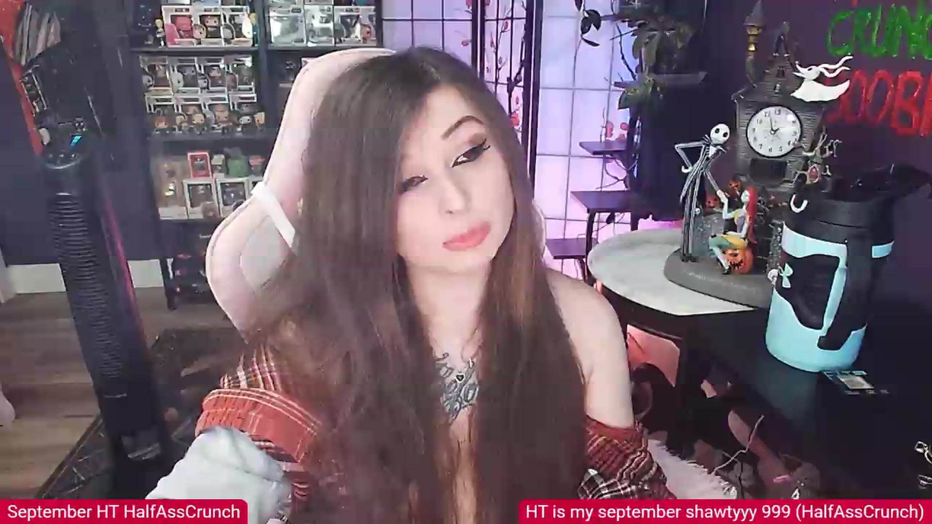 Gallery image thumbnail from HalfAssElvira's myfreecams stream on, 09/06/2026, 10:48 image 7 of 20