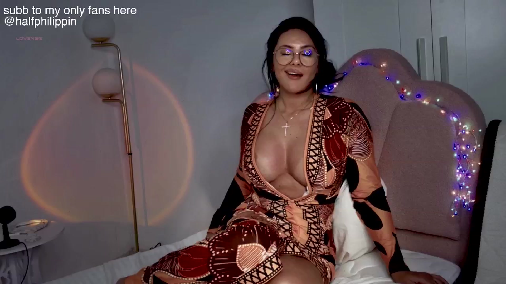 Gallery image thumbnail from HalfPhilippin's myfreecams stream on, 01/14/2026, 22:40 image 17 of 20