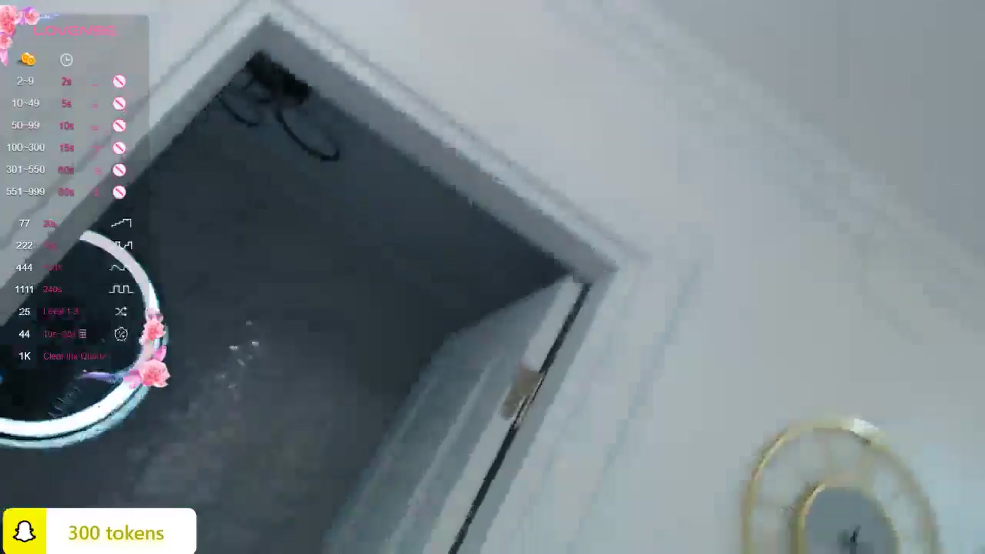 Gallery image thumbnail from Half_American's myfreecams stream on, 08/05/2024, 16:01 image 10 of 20