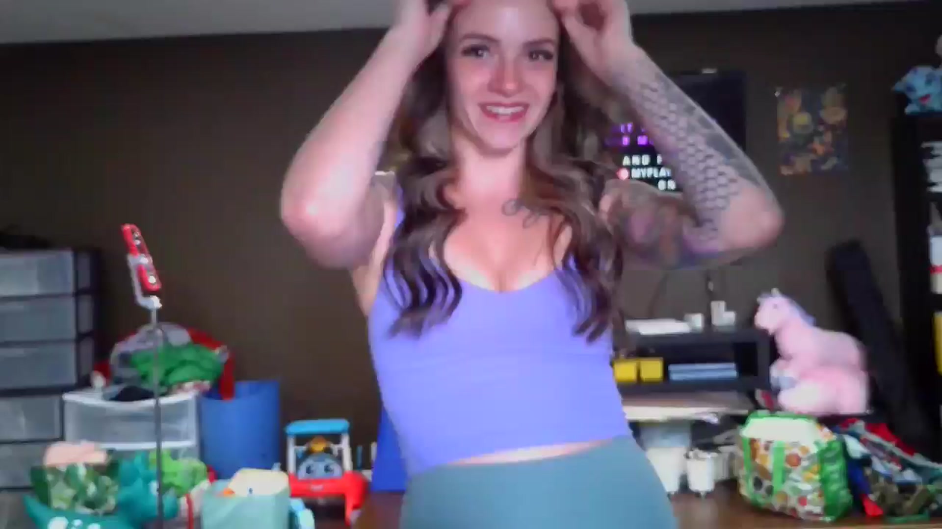 Gallery image thumbnail from Halileya's myfreecams stream on, 07/07/2024, 15:07 image 16 of 20
