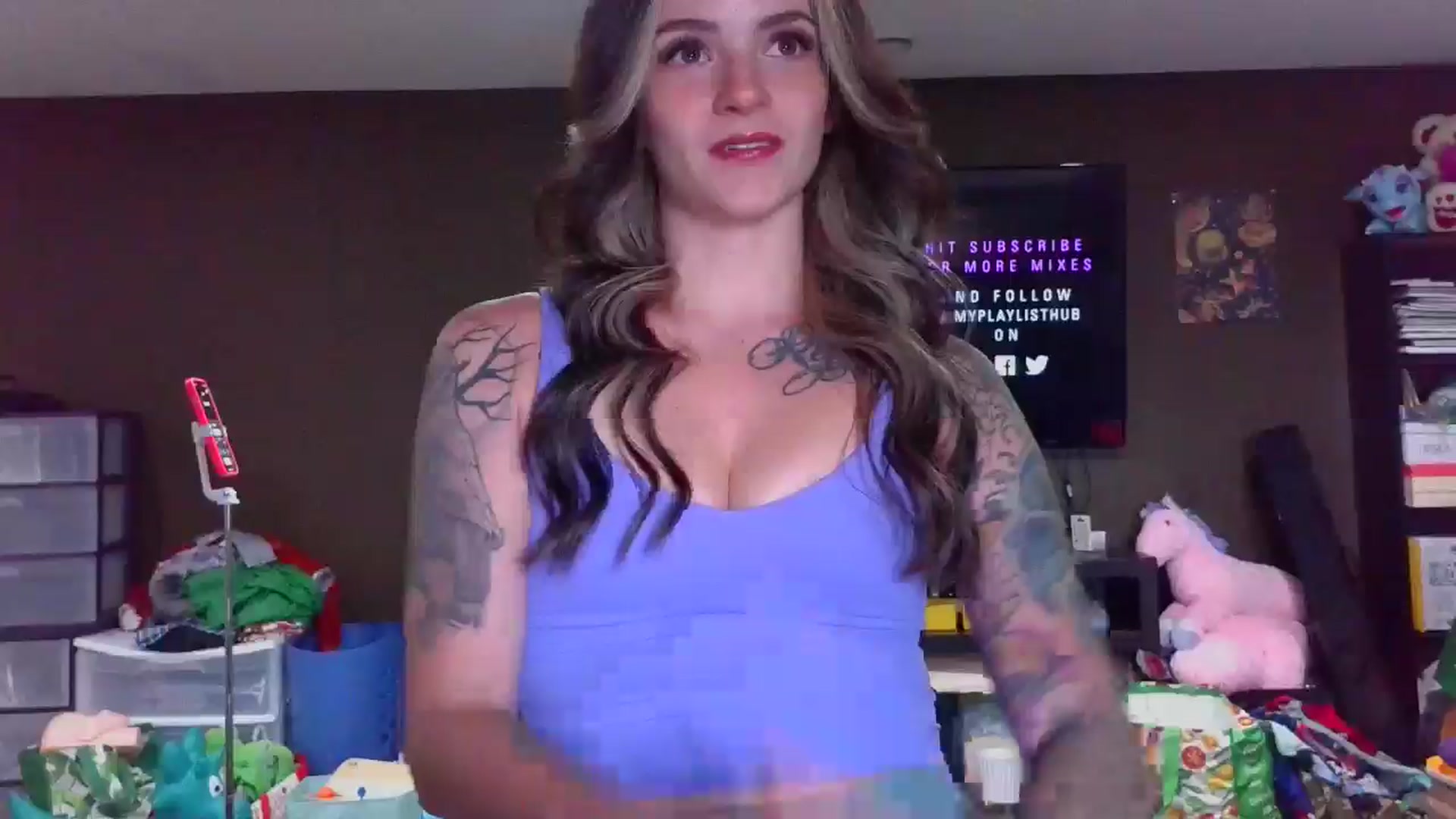 Gallery image thumbnail from Halileya's myfreecams stream on, 07/07/2024, 15:07 image 15 of 20