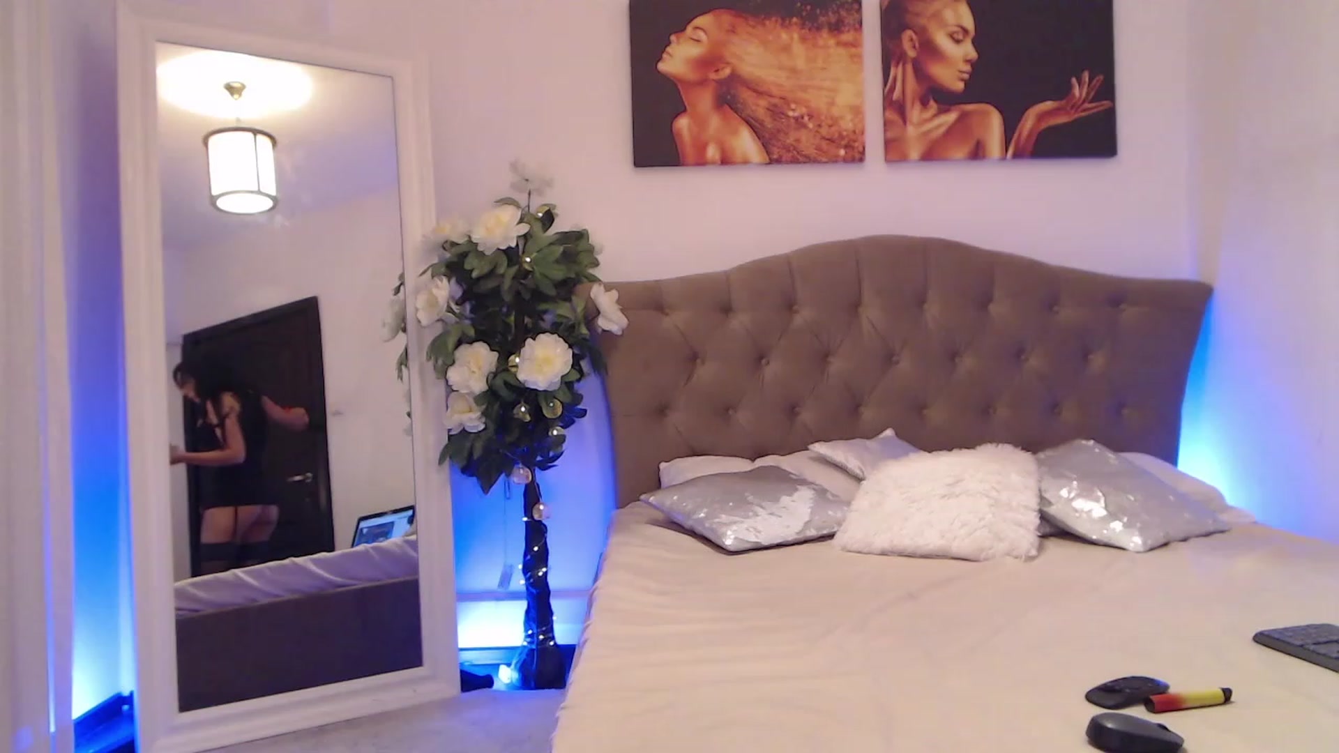 Gallery image thumbnail from Hallie_May's myfreecams stream on, 11/23/2022, 07:26 image 3 of 20