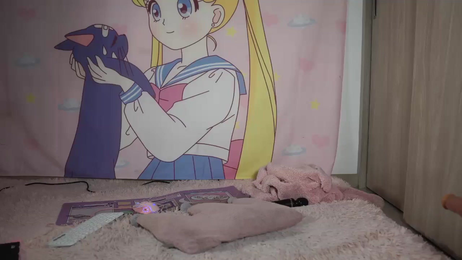 Gallery image thumbnail from Hallieee's myfreecams stream on, 04/29/2024, 24:02 image 13 of 20