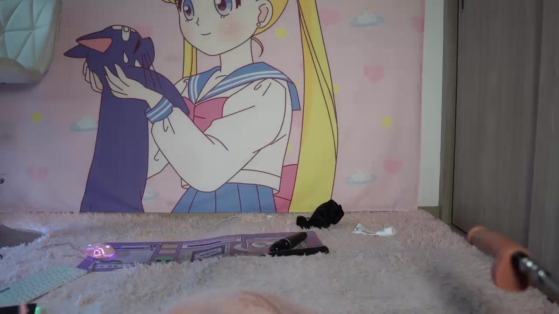 Gallery image thumbnail from Hallieee's myfreecams stream on, 05/13/2024, 19:15 image 11 of 20