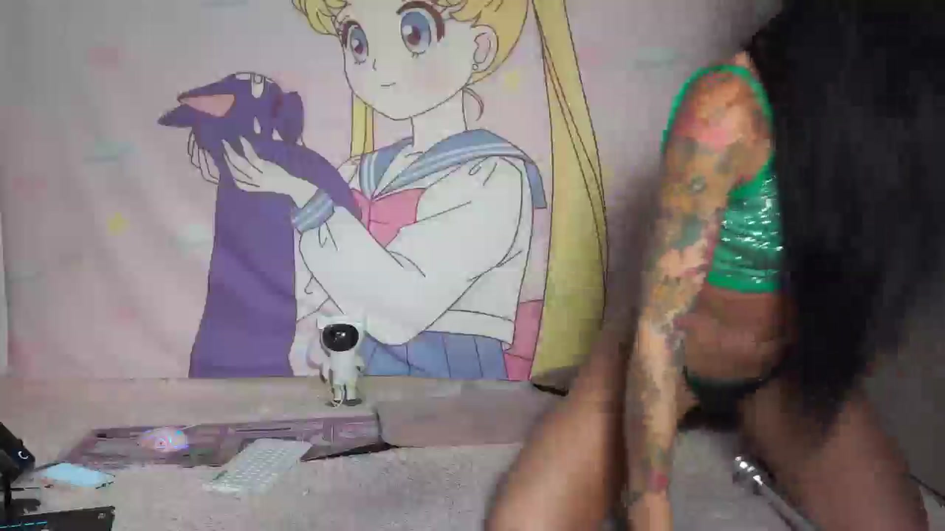 Gallery image thumbnail from Hallieee's myfreecams stream on, 06/18/2024, 16:24 image 2 of 20