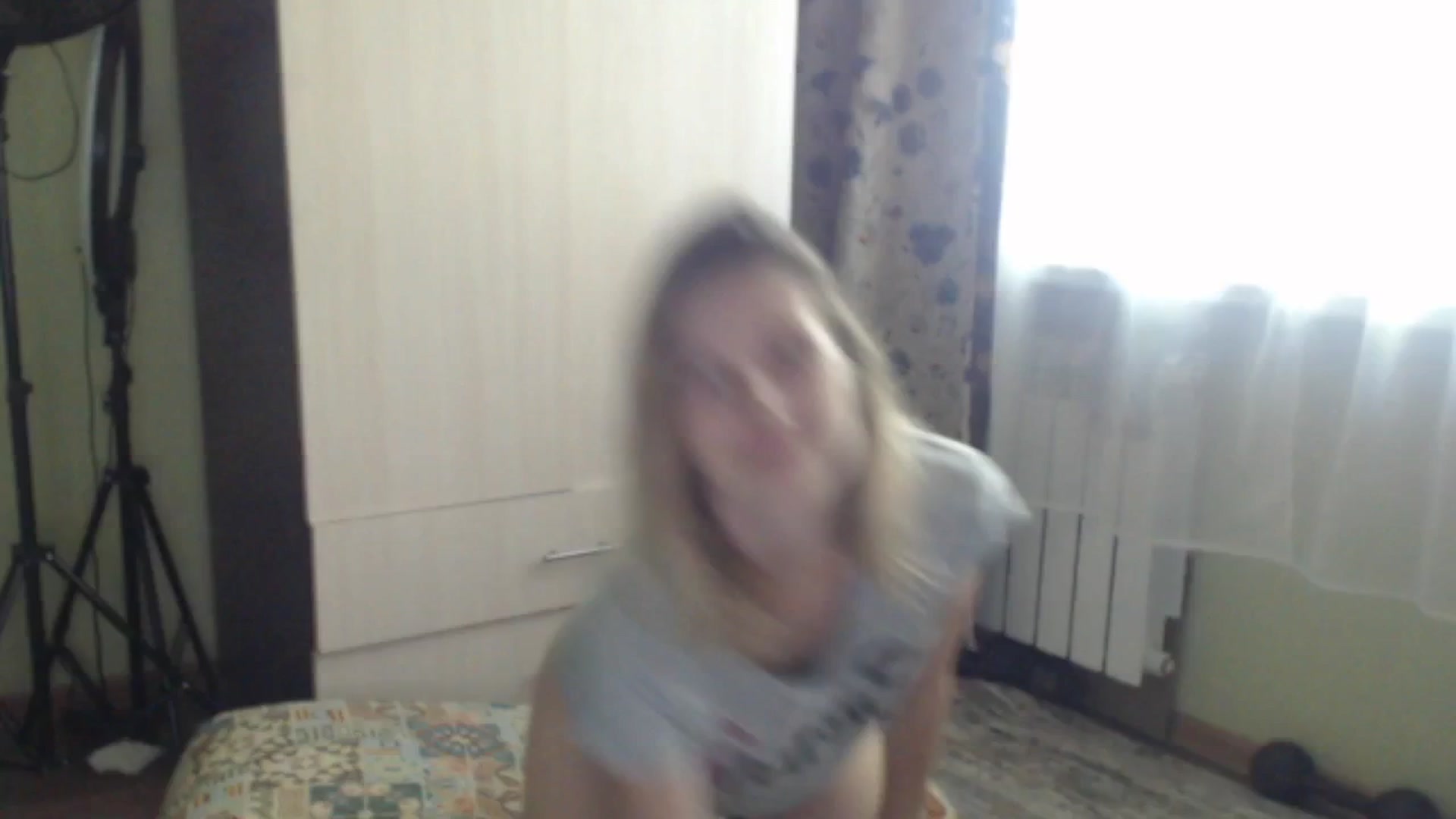 Gallery image thumbnail from HalynatheBest's myfreecams stream on, 05/25/2025, 12:25 image 5 of 20