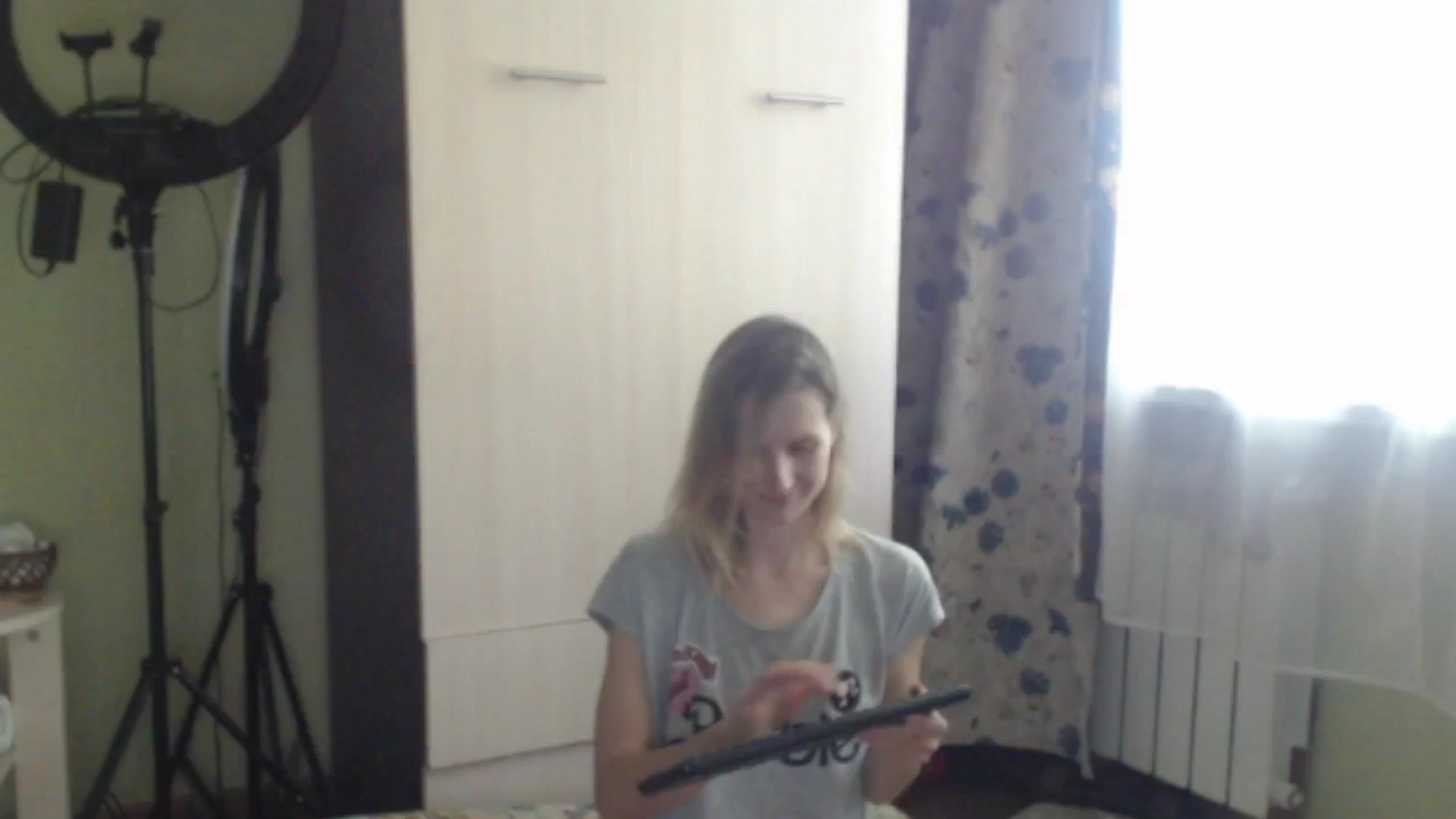 Gallery image thumbnail from HalynatheBest's myfreecams stream on, 05/25/2025, 12:25 image 12 of 20