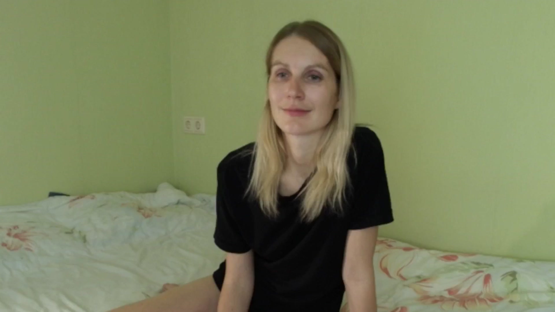 Gallery image thumbnail from HalynatheBest's myfreecams stream on, 10/13/2025, 19:52 image 3 of 20