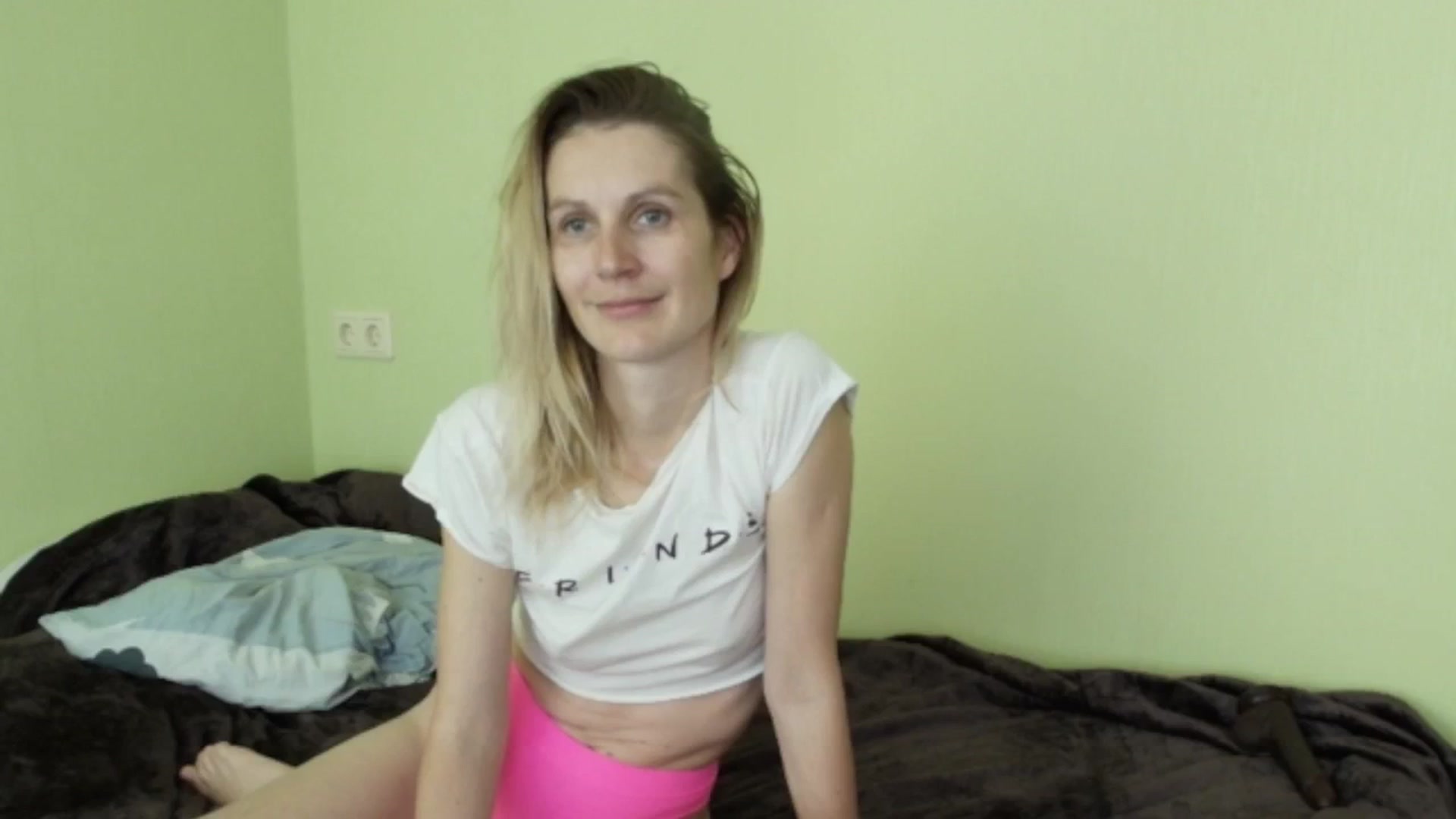 Gallery image thumbnail from HalynatheBest's myfreecams stream on, 10/22/2025, 12:51 image 6 of 20