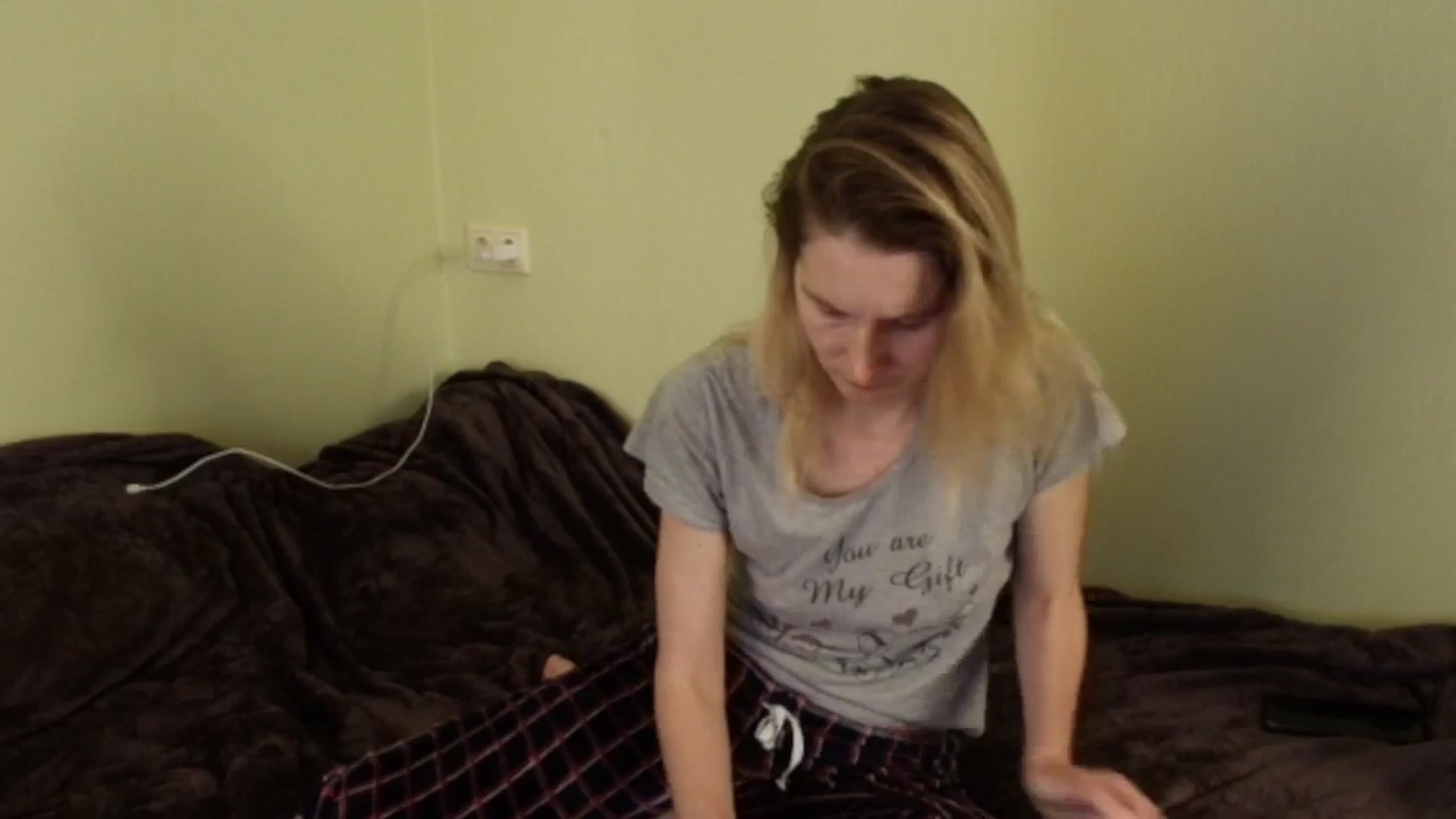 Gallery image thumbnail from HalynatheBest's myfreecams stream on, 11/01/2025, 21:21 image 12 of 20