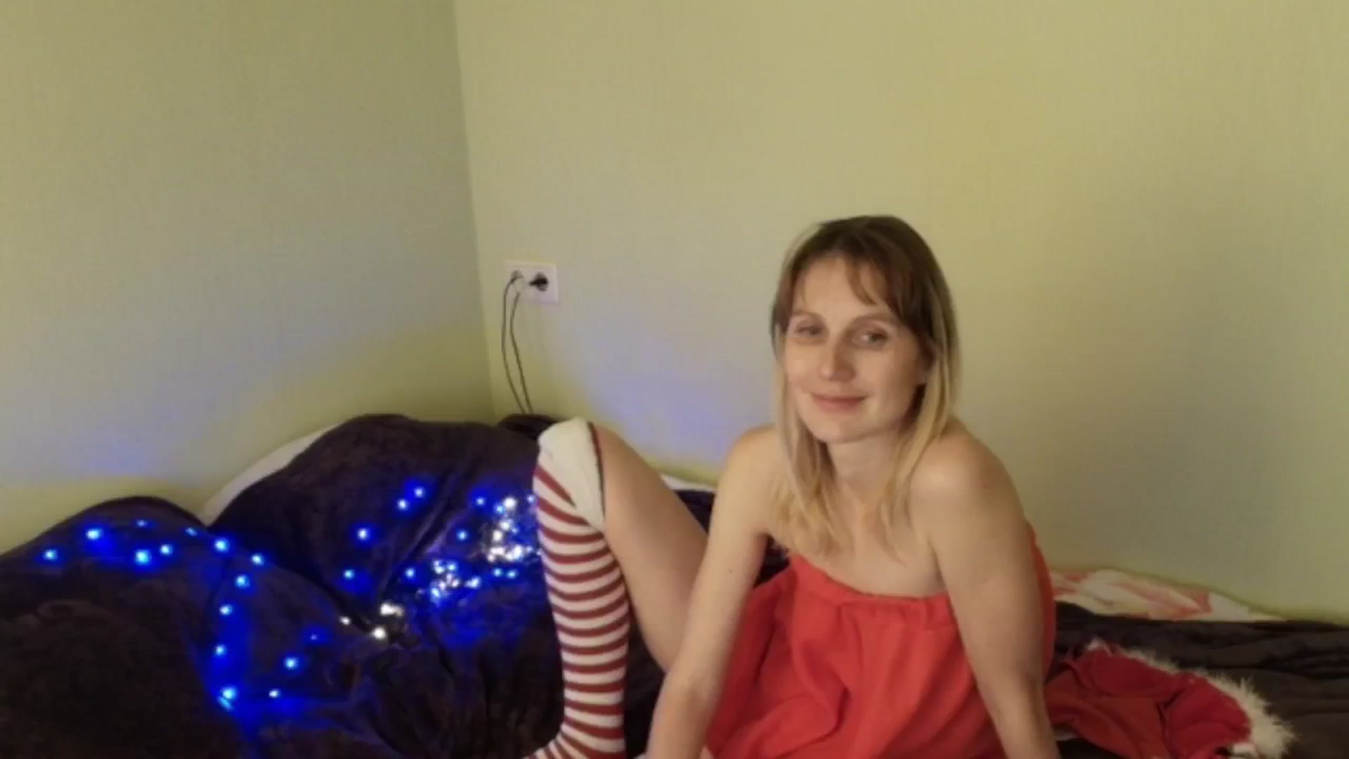 Gallery image thumbnail from HalynatheBest's myfreecams stream on, 12/20/2025, 21:08 image 3 of 20