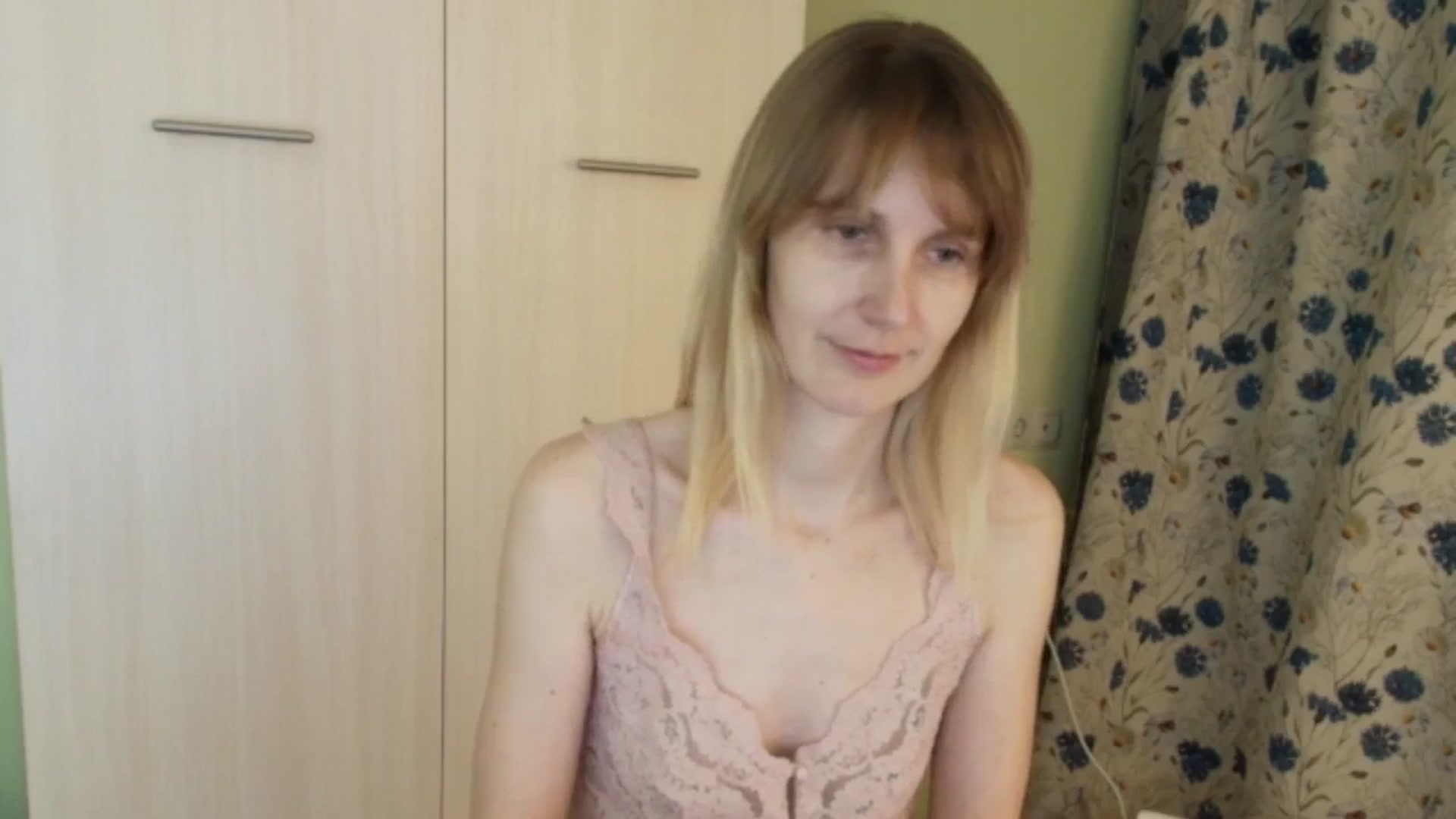 Gallery image thumbnail from HalynatheBest's myfreecams stream on, 01/26/2026, 20:14 image 5 of 20