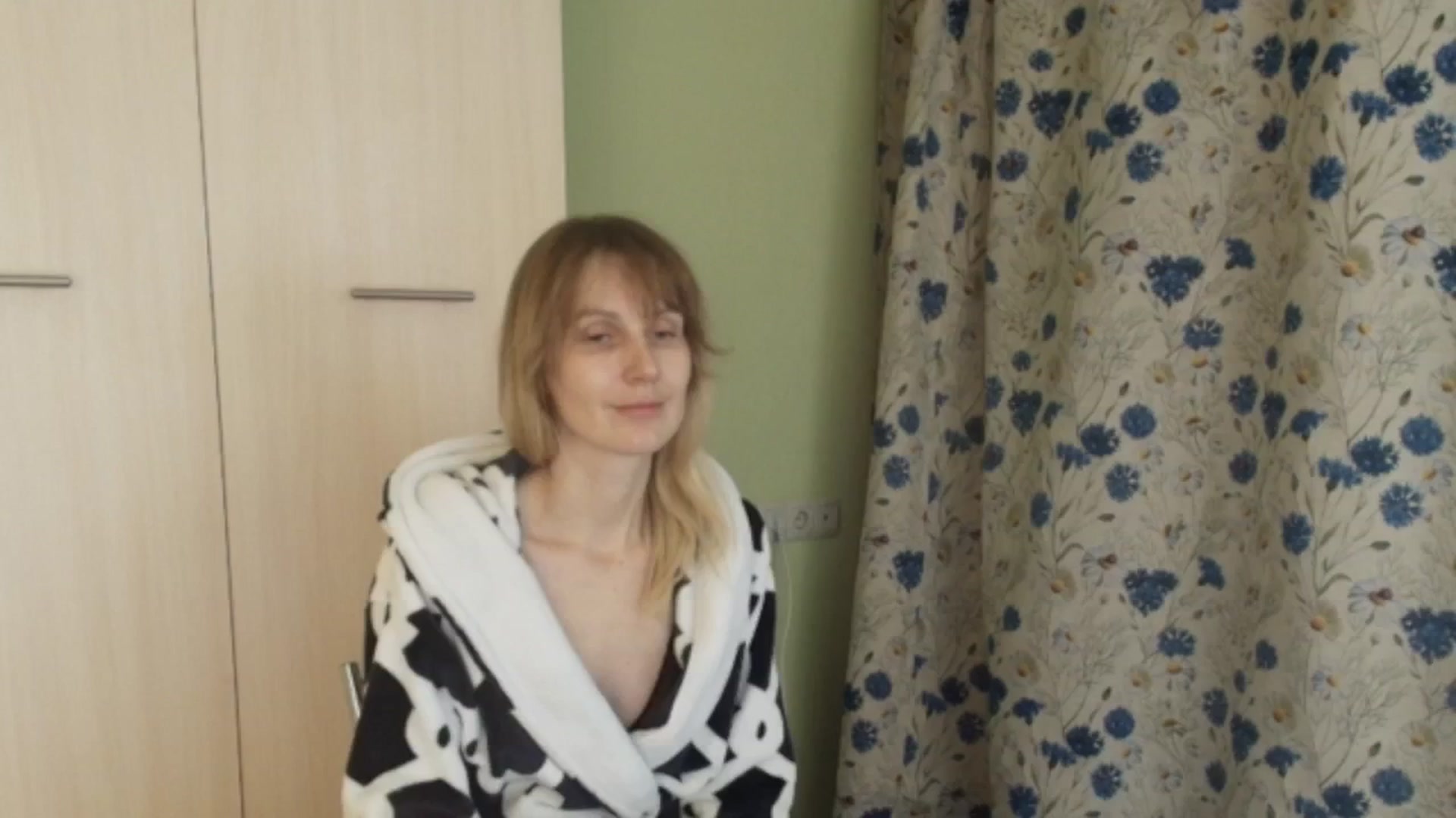 Gallery image thumbnail from HalynatheBest's myfreecams stream on, 02/05/2026, 21:20 image 1 of 20