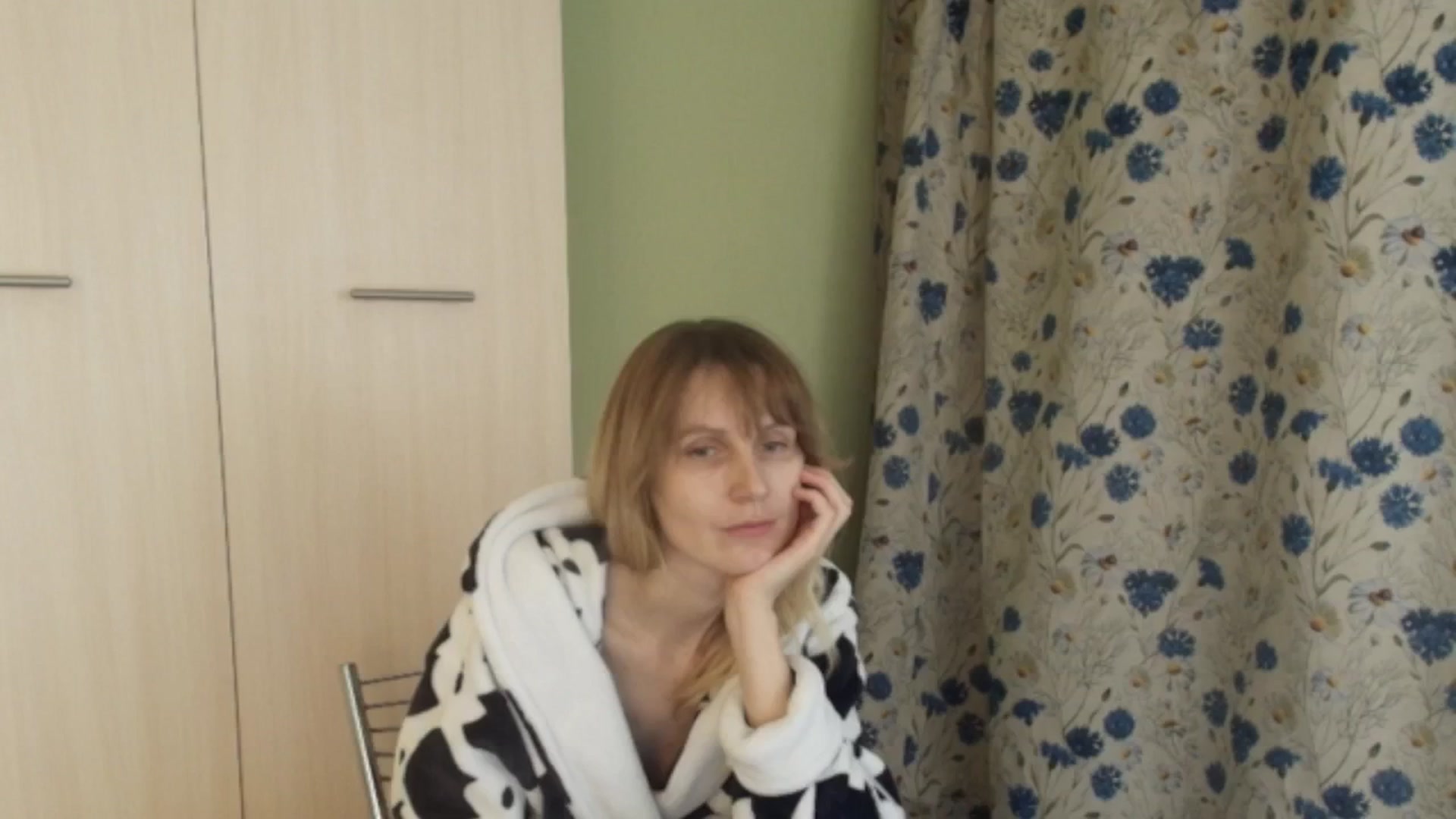 Gallery image thumbnail from HalynatheBest's myfreecams stream on, 02/05/2026, 21:20 image 15 of 20