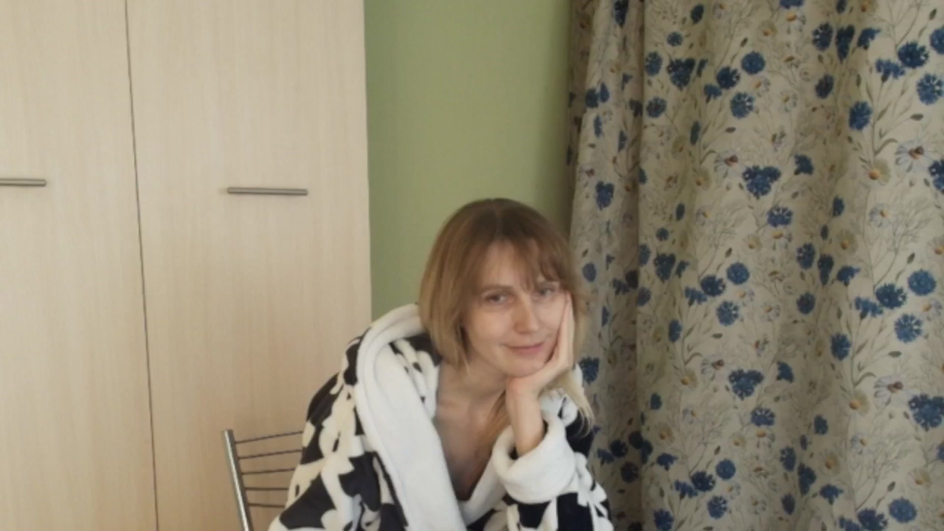 Gallery image thumbnail from HalynatheBest's myfreecams stream on, 02/05/2026, 21:20 image 6 of 20