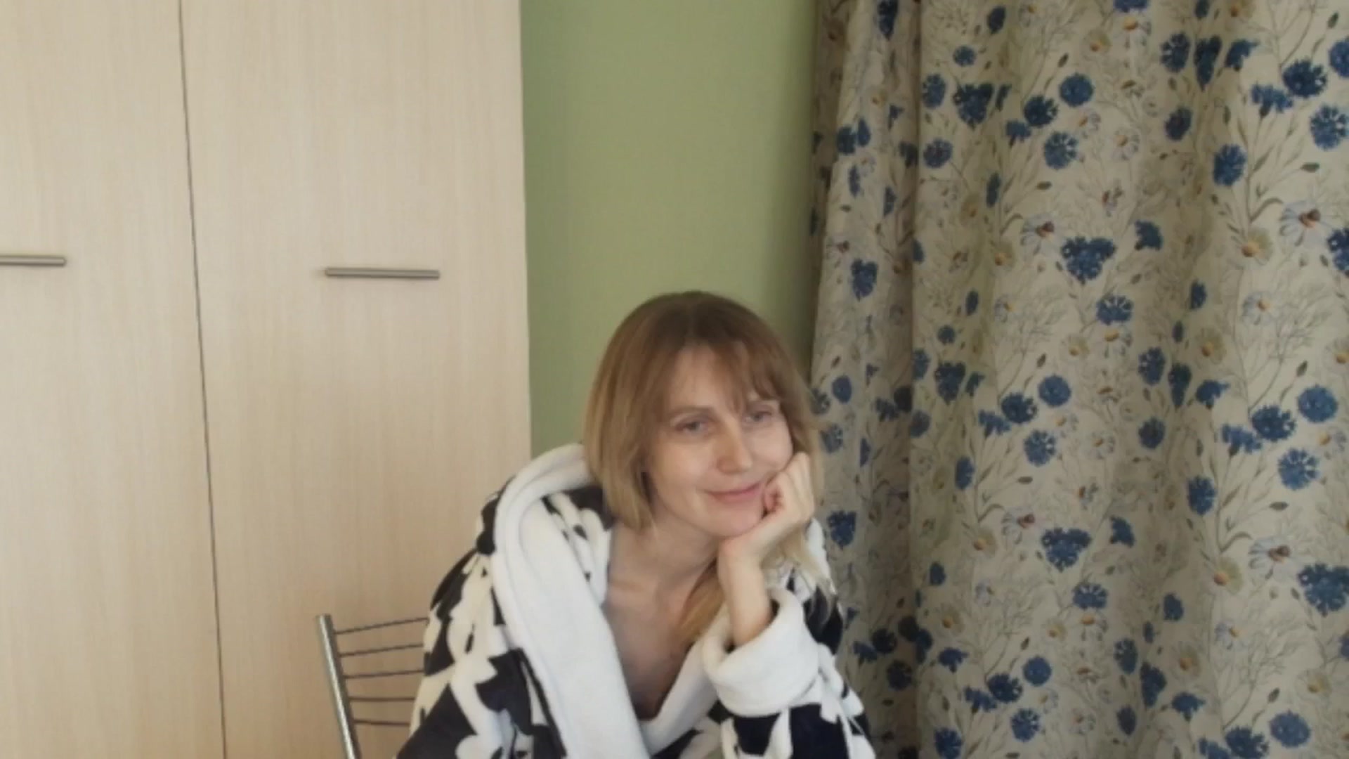 Gallery image thumbnail from HalynatheBest's myfreecams stream on, 02/05/2026, 21:20 image 7 of 20